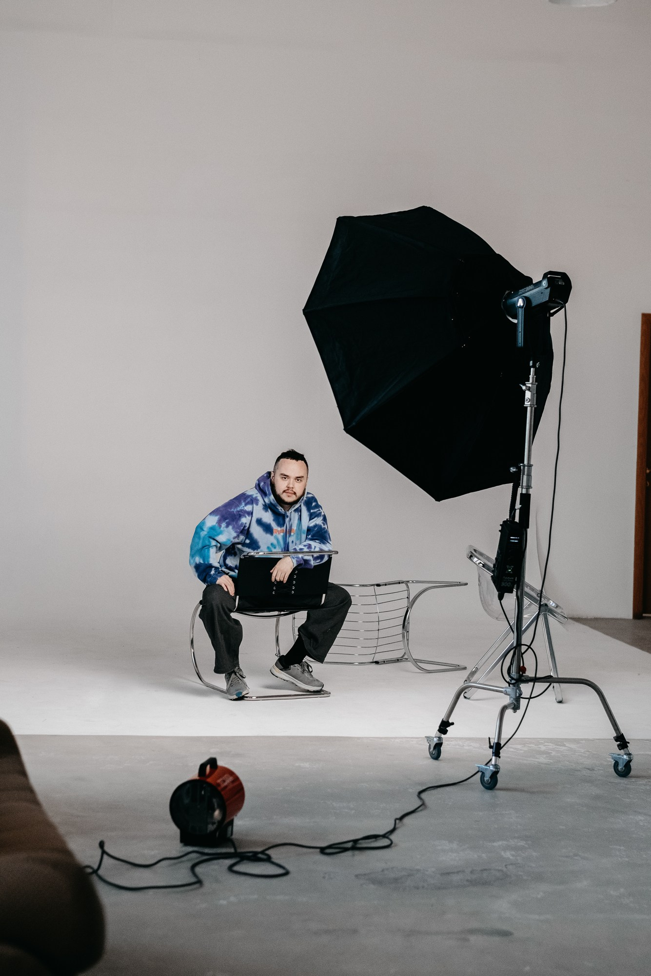 Мужское актерское портфолио в студии | Фотограф Тюмень. Портретный фотограф Тюмень Дарья Мустафина