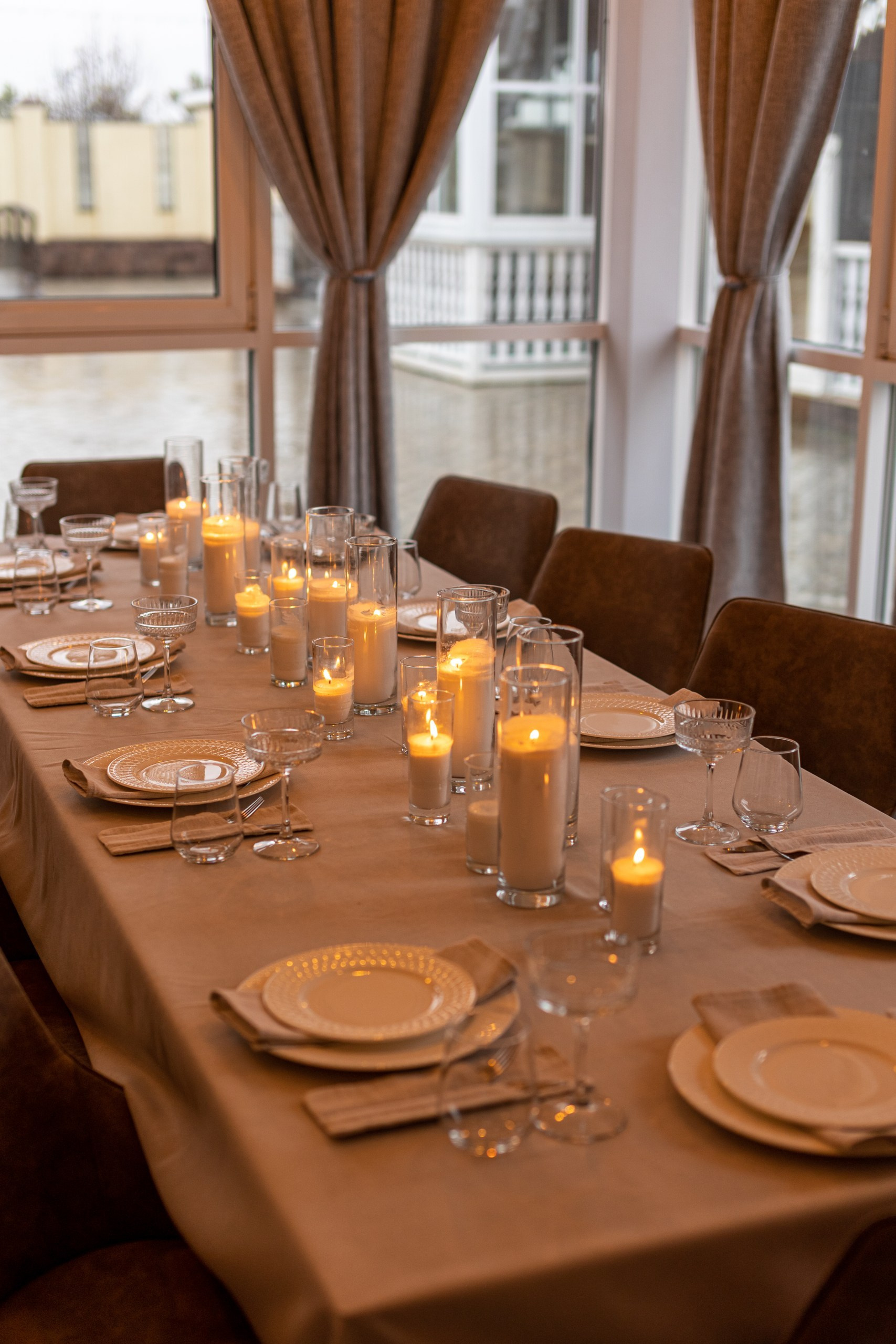 Банкетный зал ресторана «Дача». Фотограф в Оренбурге. Профессиональный фотограф