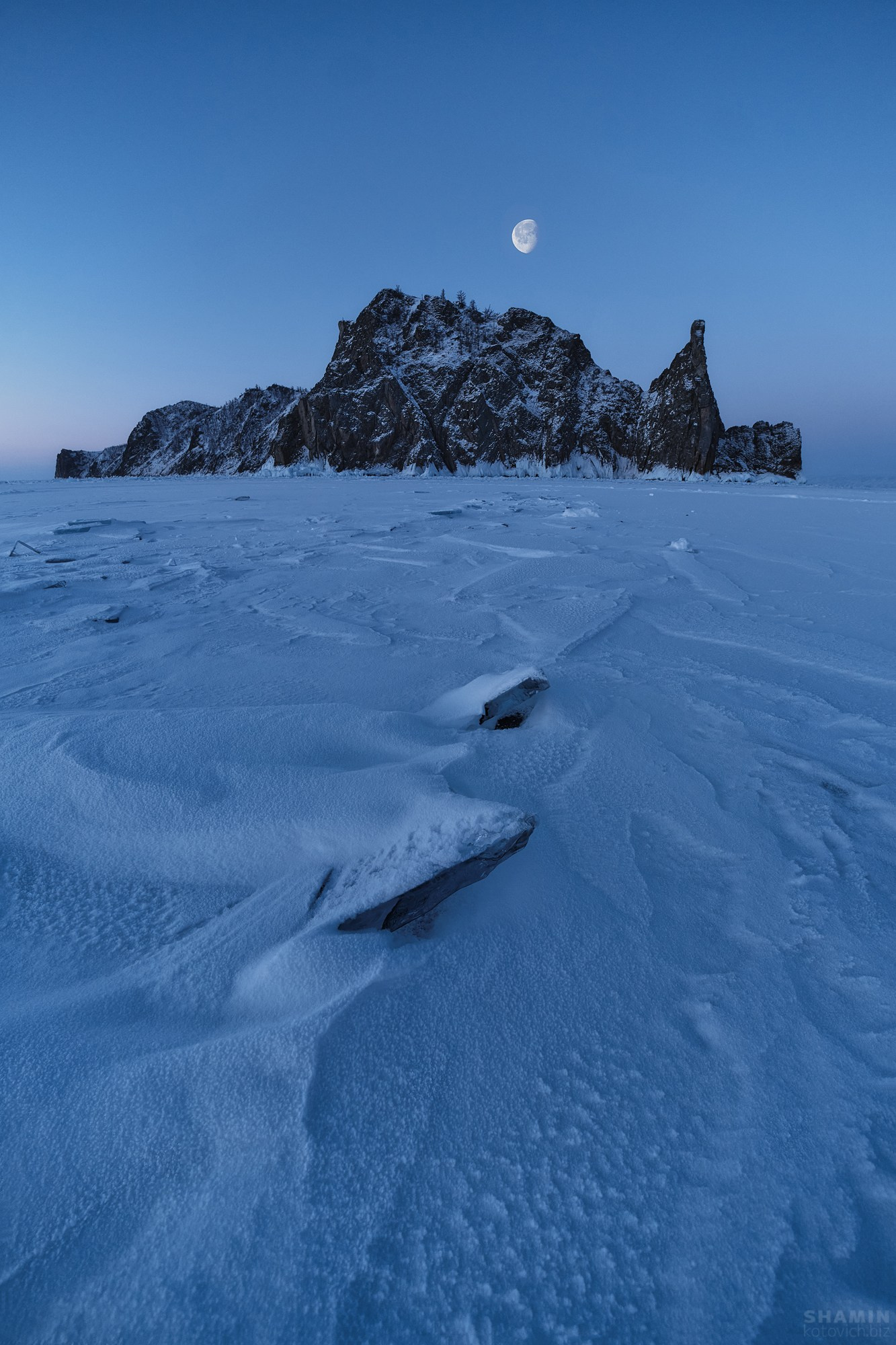 Классический пейзаж — фотограф Константин Шамин. Природа России и мира, горы, озёра, долины и свет. Профессиональная пейзажная фотография, гармония света и пространства.