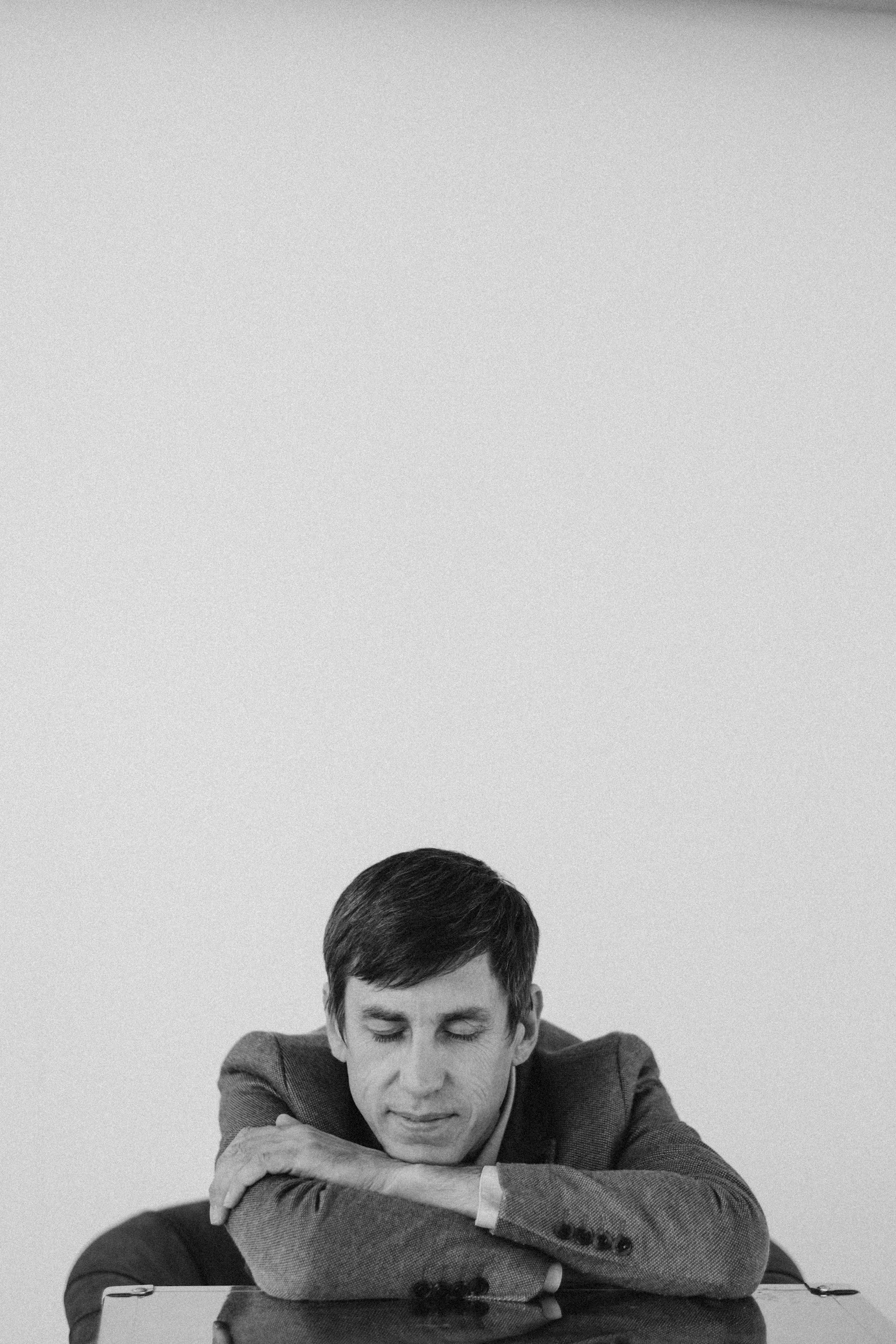 мужской фотограф Алматы Бизнес фотограф алматы Корпоративный фотограф алматы Бизнес портрет алматы