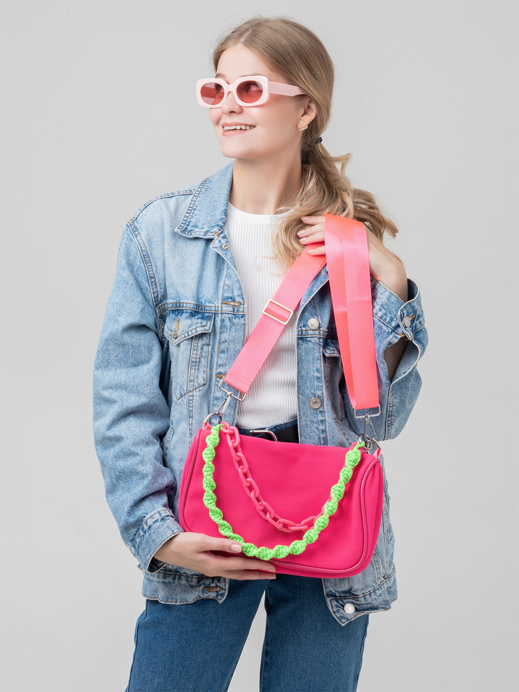 Главная страница сайта Kovalenko Alexander – профессионального фотографа в Китае. Услуги фотосъемки для маркетплейсов, модной индустрии, ювелирных украшений и портретов в Гуанчжоу