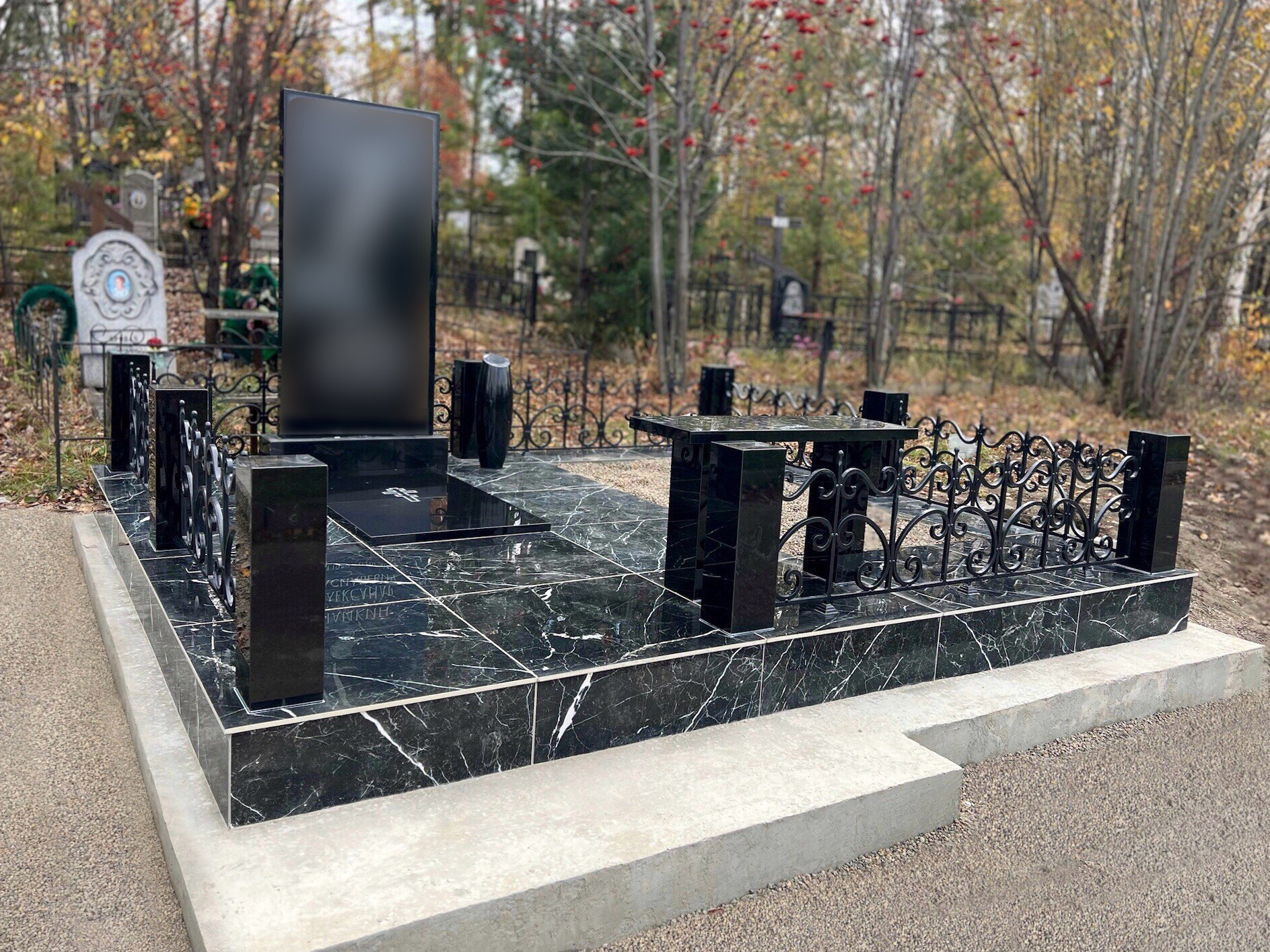 ГРАНИТ26 Ритуальные услуги Железногорск. Благоустройство могил, продажа памятников