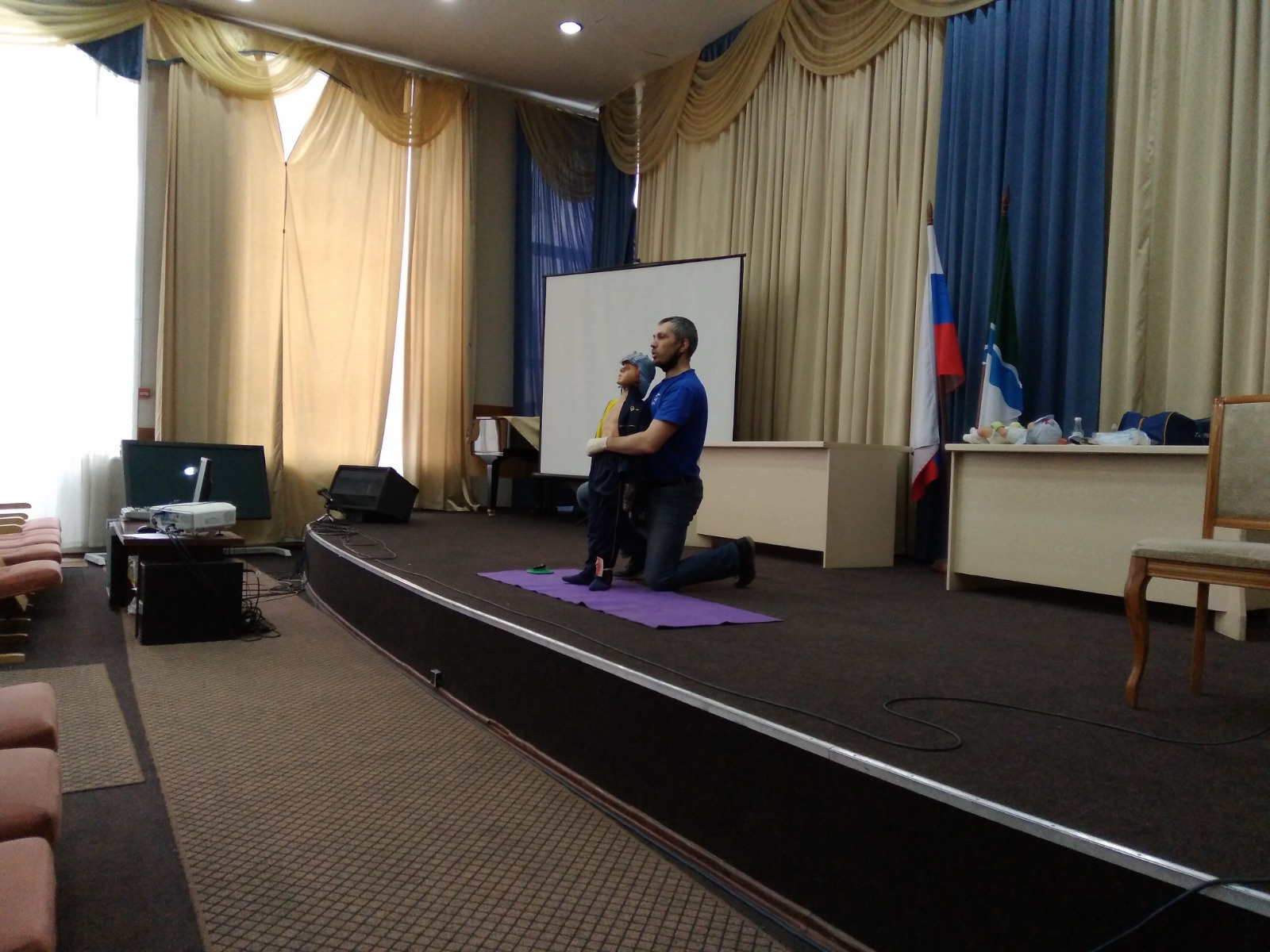 «Добровольцы 60+». Детские программы Школа безопасности Новосибирск