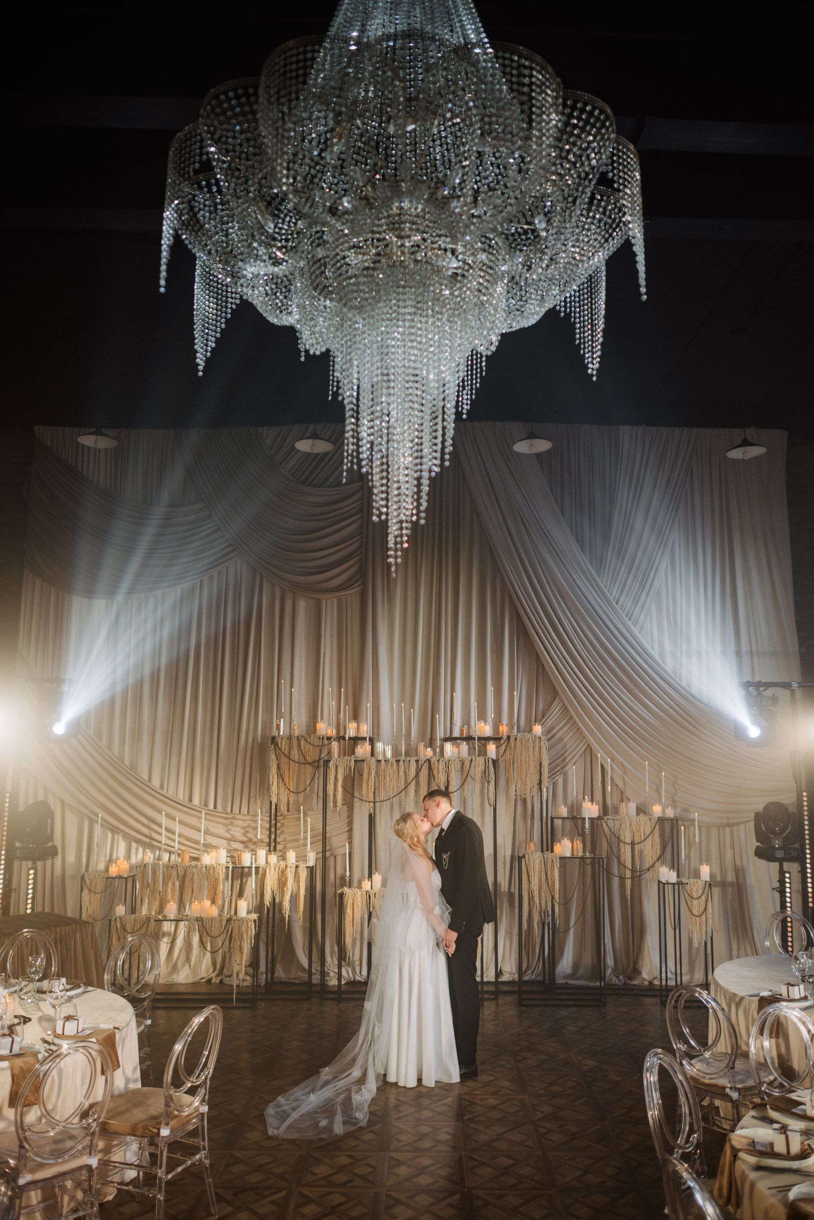 свет на свадьбу цена в The Hide Нижний Новгород