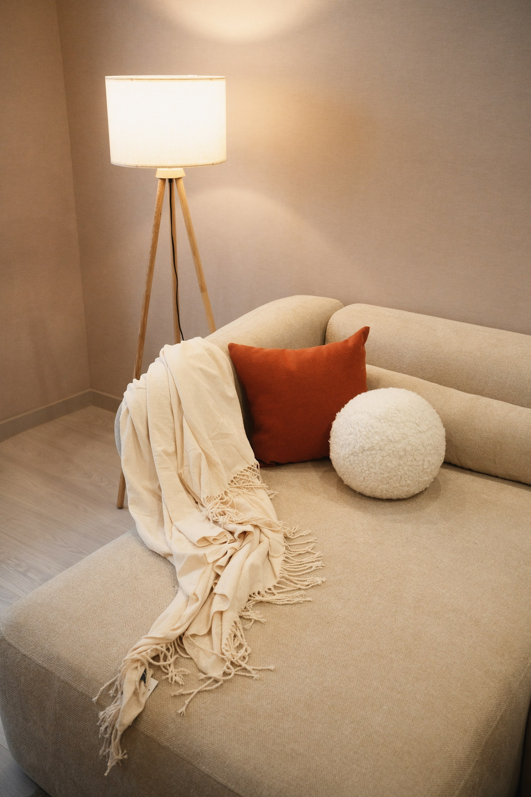 Фотосъёмка интерьера квартиры в скандинавском стиле на Камчатке, профессиональный фотограф недвижимости