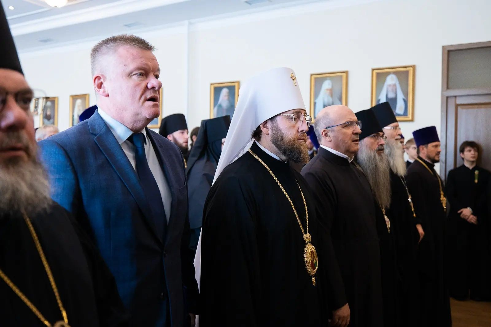 МИТРОПОЛИТ ИГНАТИЙ ВРУЧИЛ ДИПЛОМЫ ВЫПУСКНИКАМ САРАТОВСКОЙ ДУХОВНОЙ СЕМИНАРИИ. Саратовское Северо-Западное благочиние