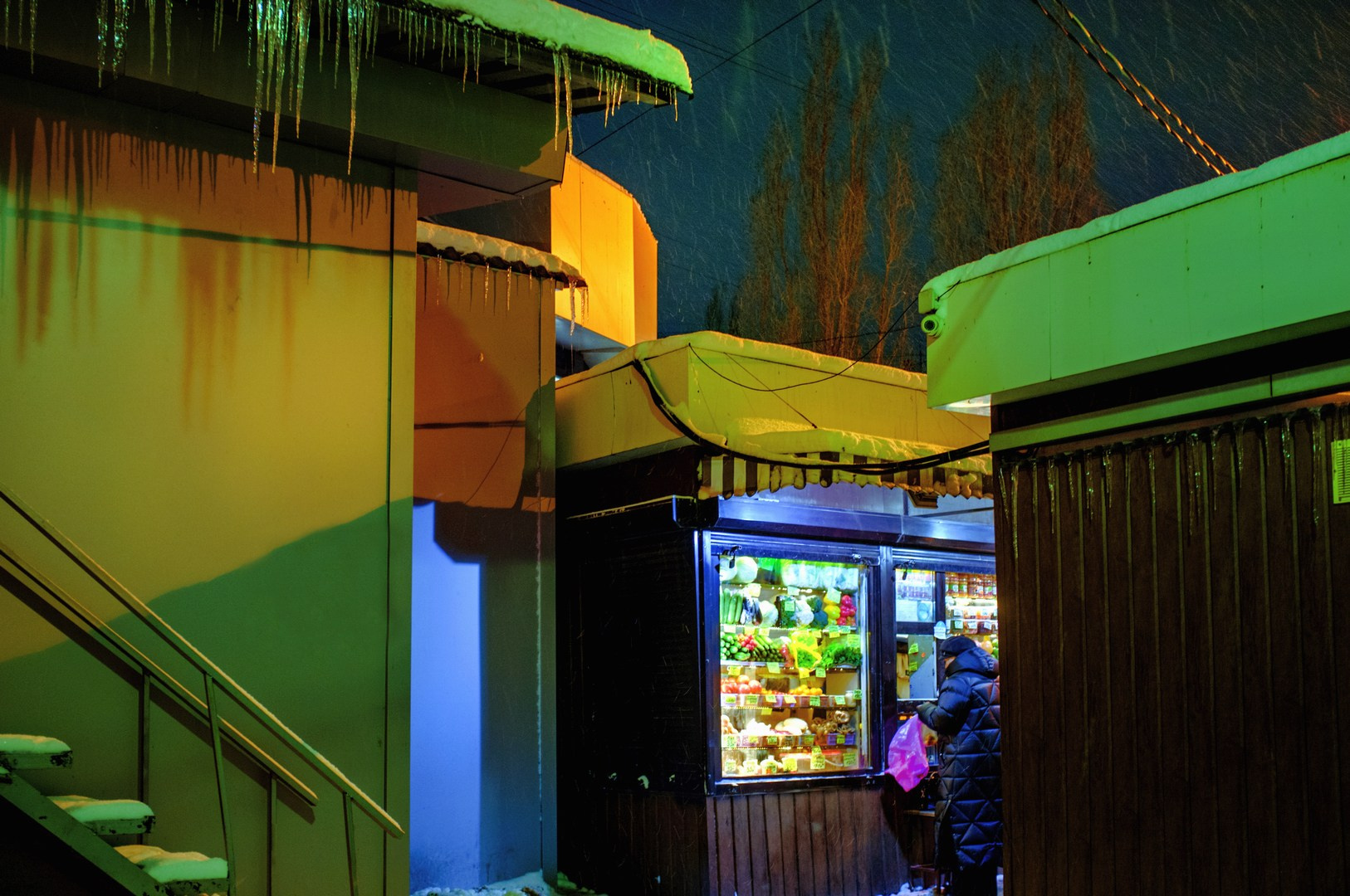 Зима уходящая. Руслан Шувалов (поэтограф)