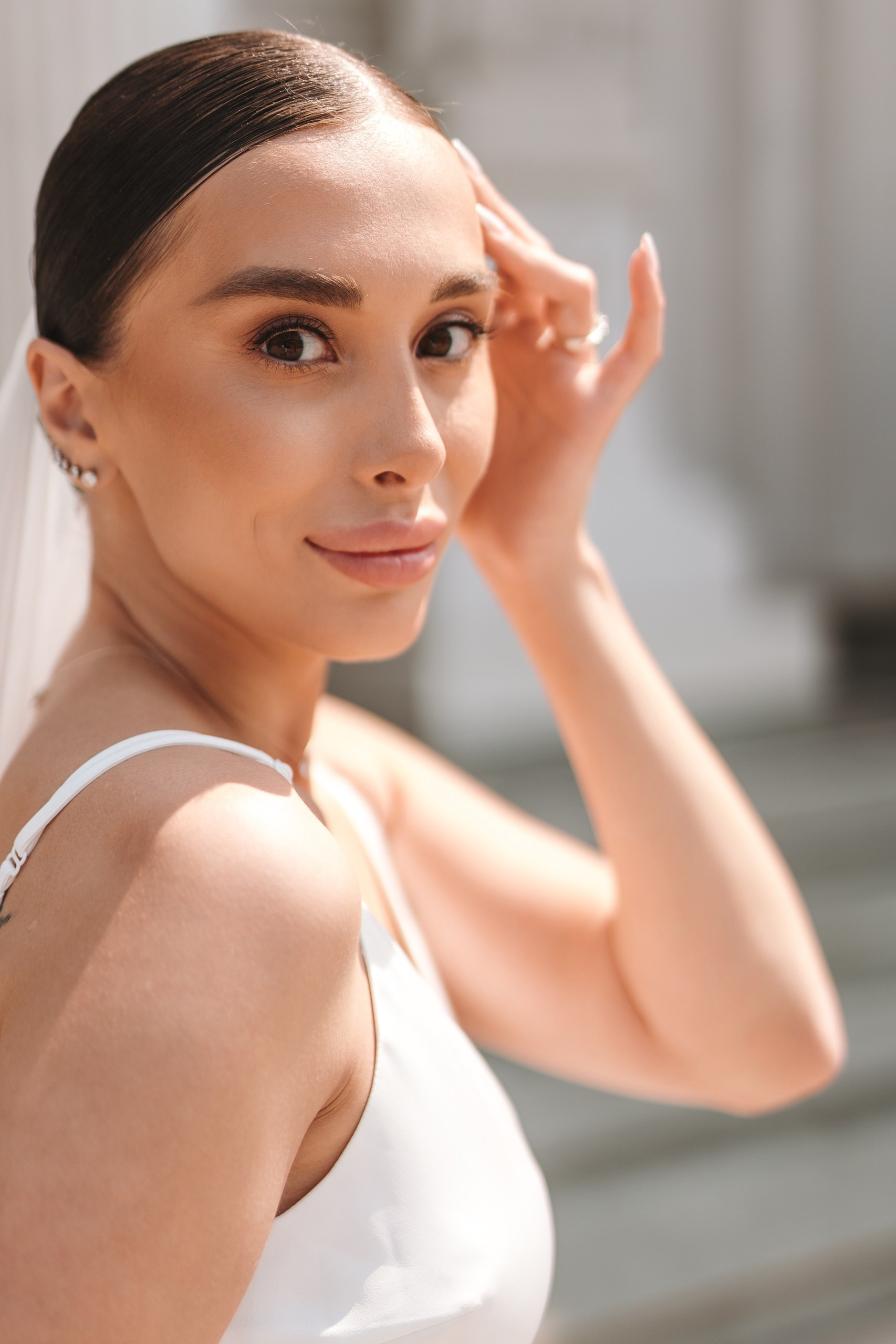 Свадьба 7 июня 2026 года — фотосессия, ЗАГС и банкет в шатре «Под облаками» в Нагаево с ведущим Артуром Ильясовым