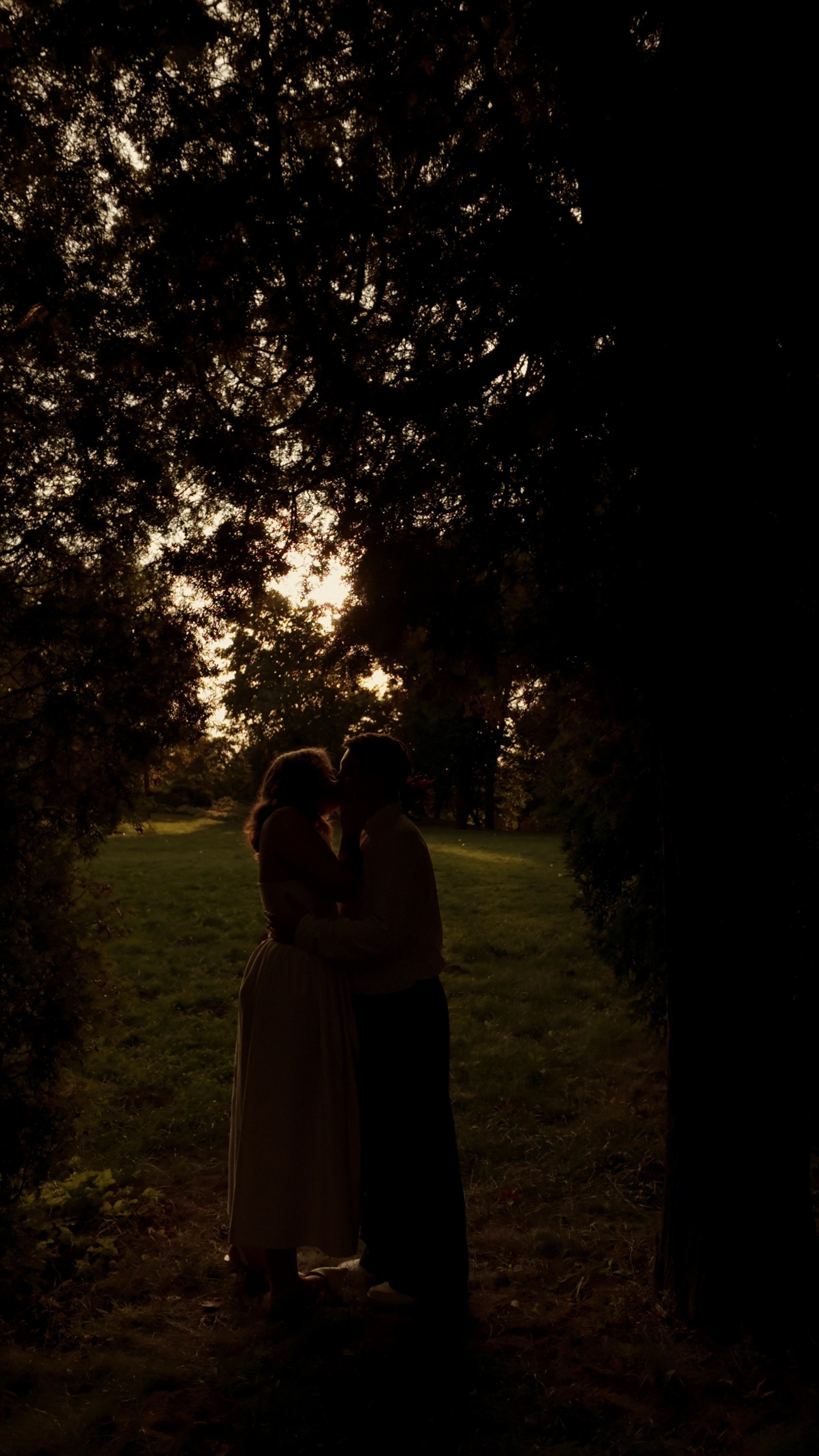 Відэа. Партрэтны і вясельны фатограф у Мінску Юлія Раманькова