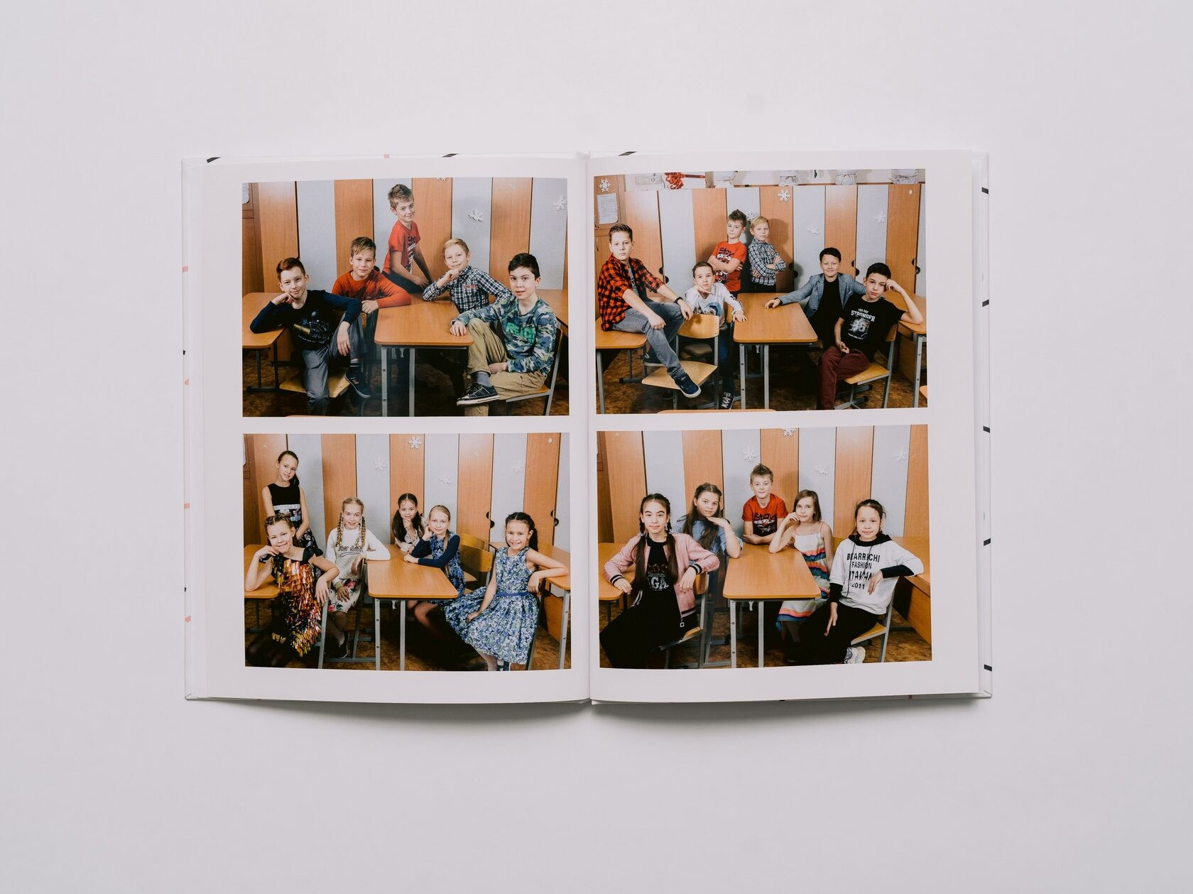 Выпускные альбомы 4 классов. Фотограф Николай Селуков