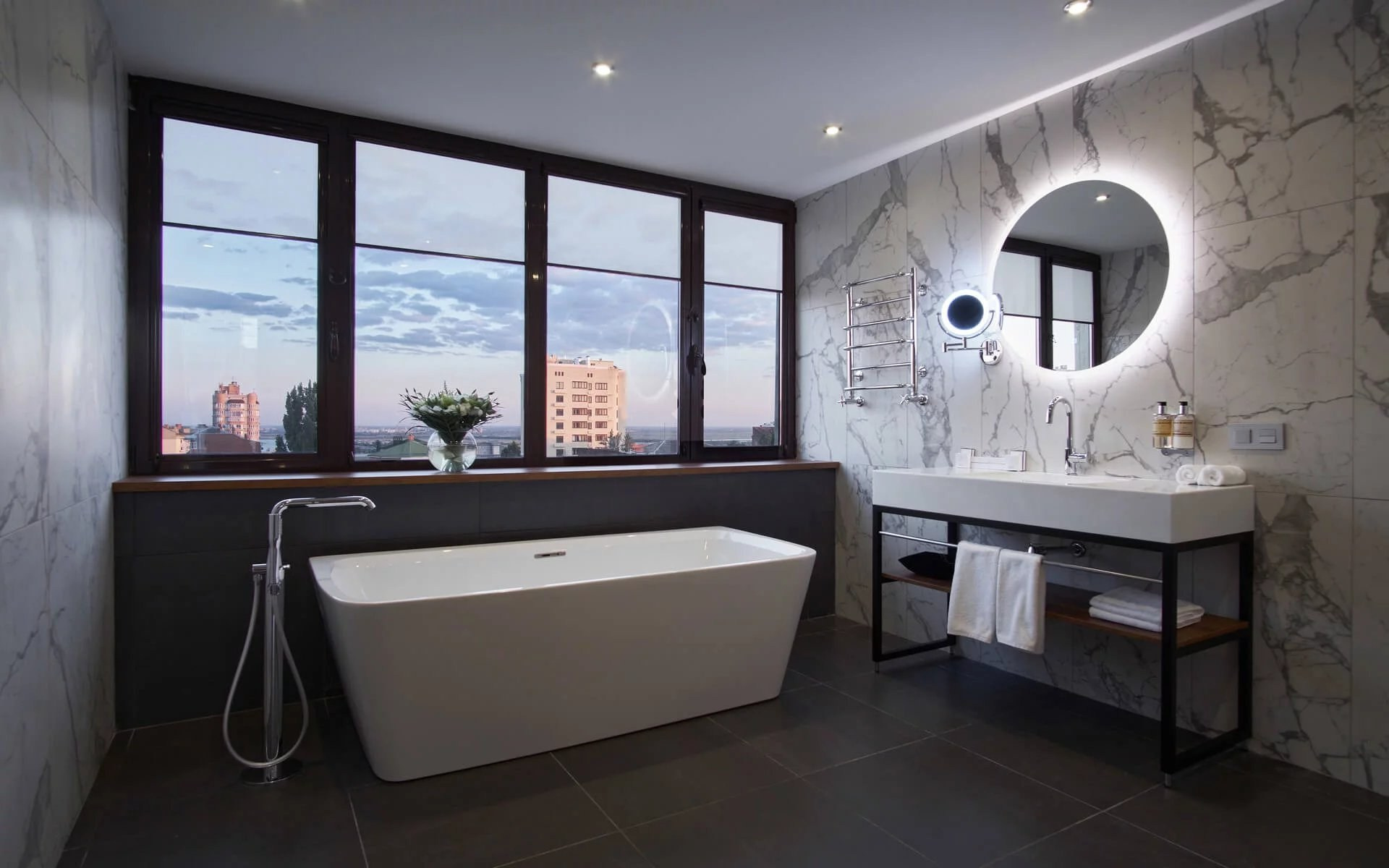 Рекомендуемые отели в Ростове-на-Дону для фотосъемки свадебных сборов