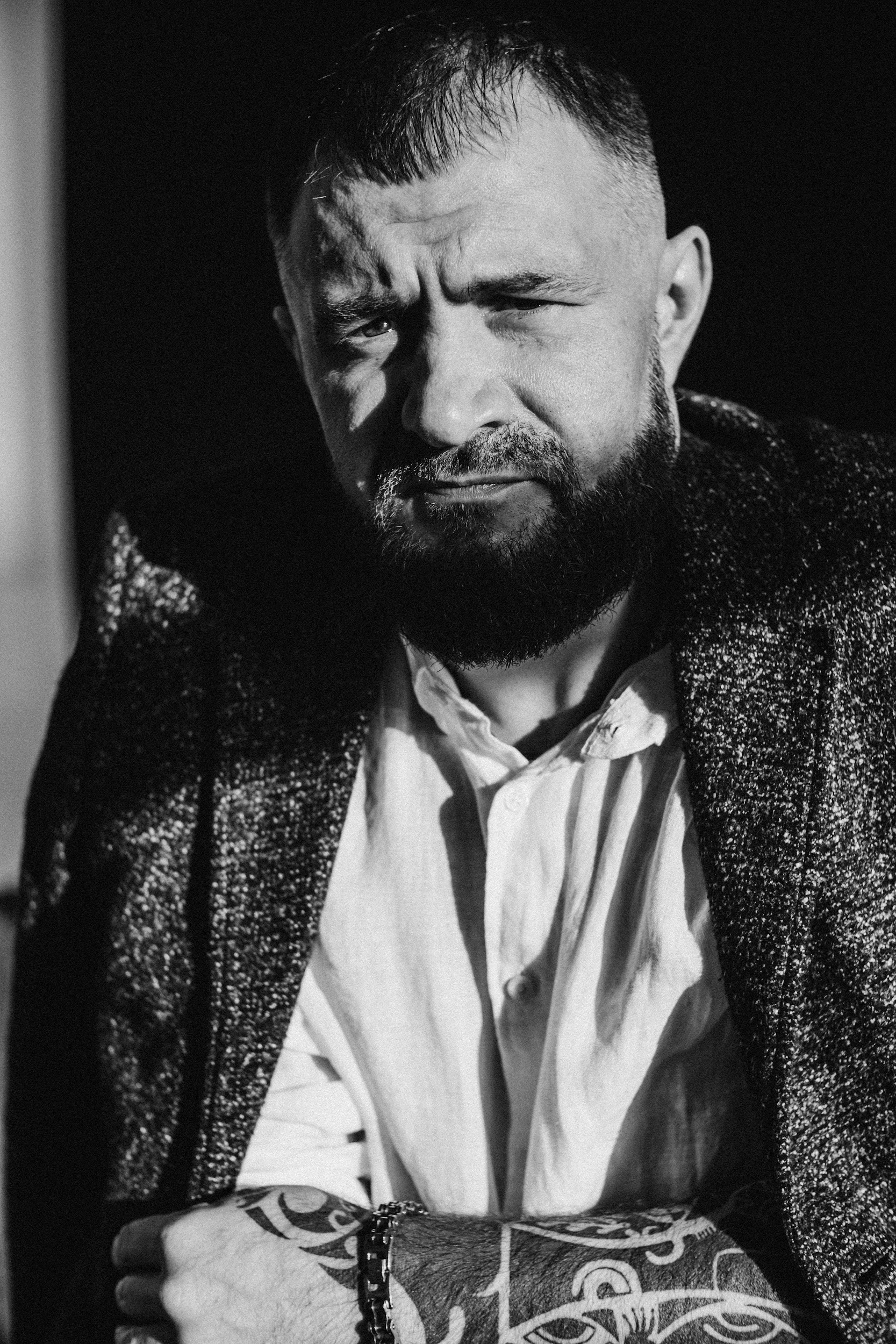 мужской фотограф Алматы Бизнес фотограф алматы Корпоративный фотограф алматы Бизнес портрет алматы