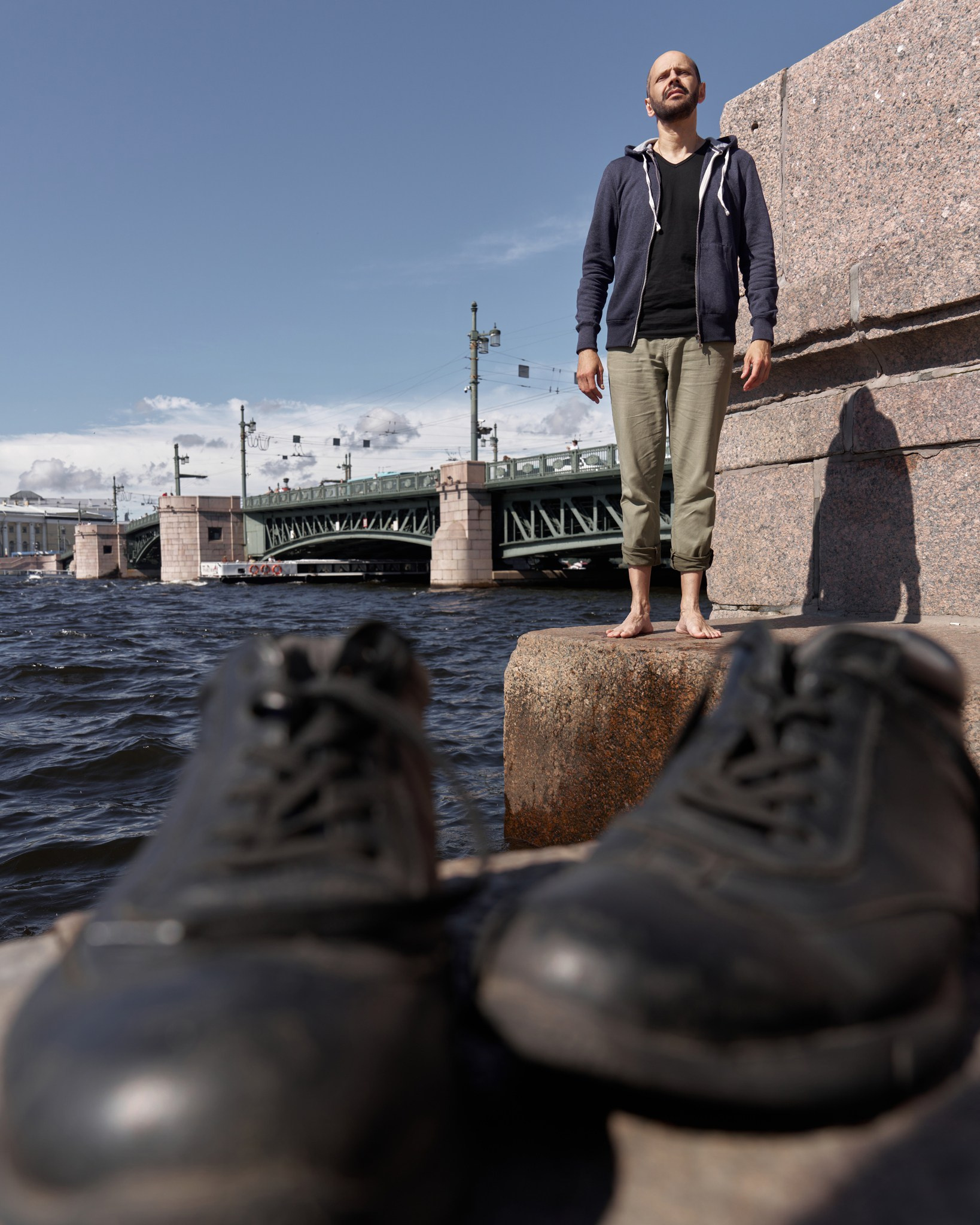 Фотосессия Дмитрия у Невы