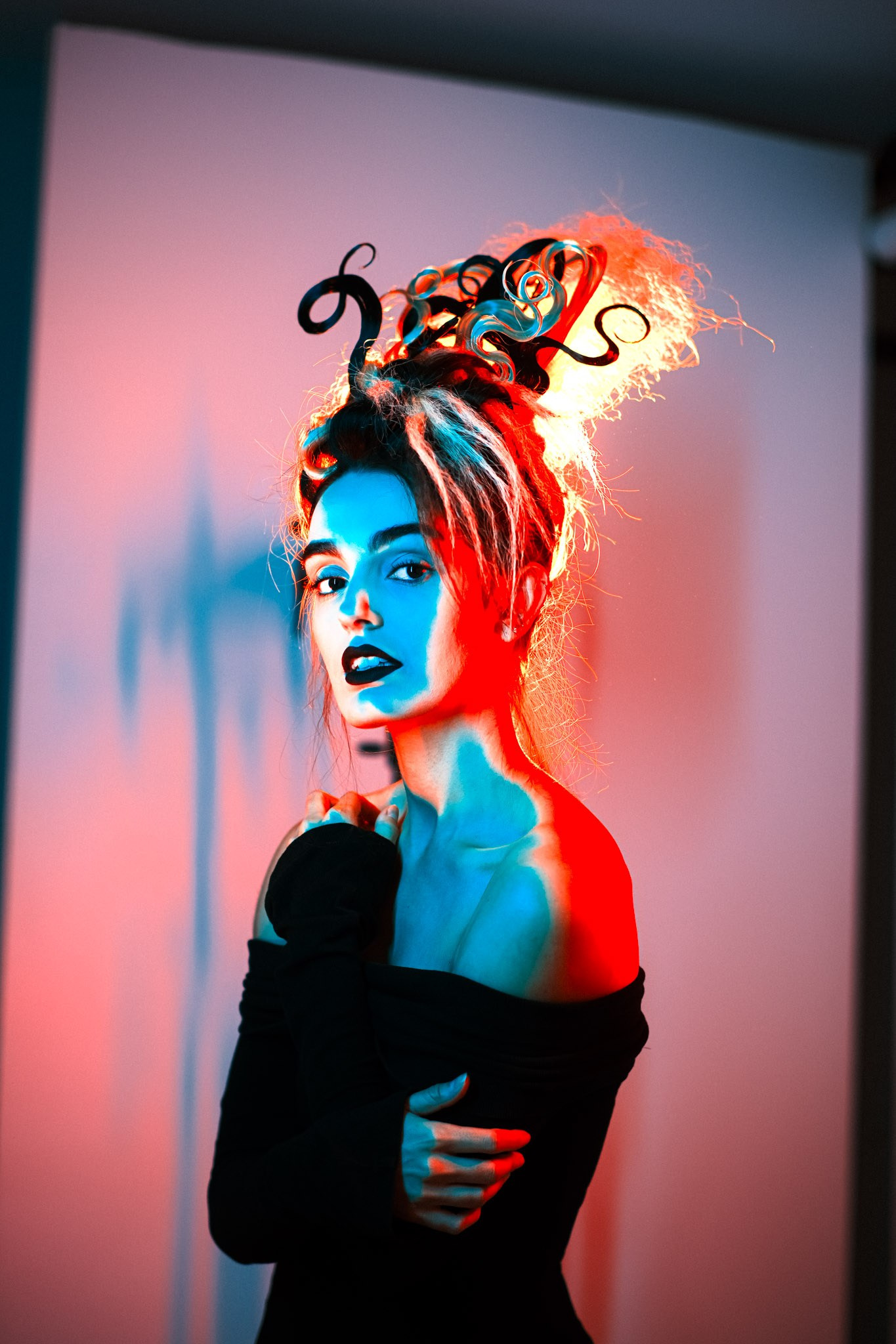 Works. Фотограф с цветным светом и оператор в Москве | Лиля Кичигина