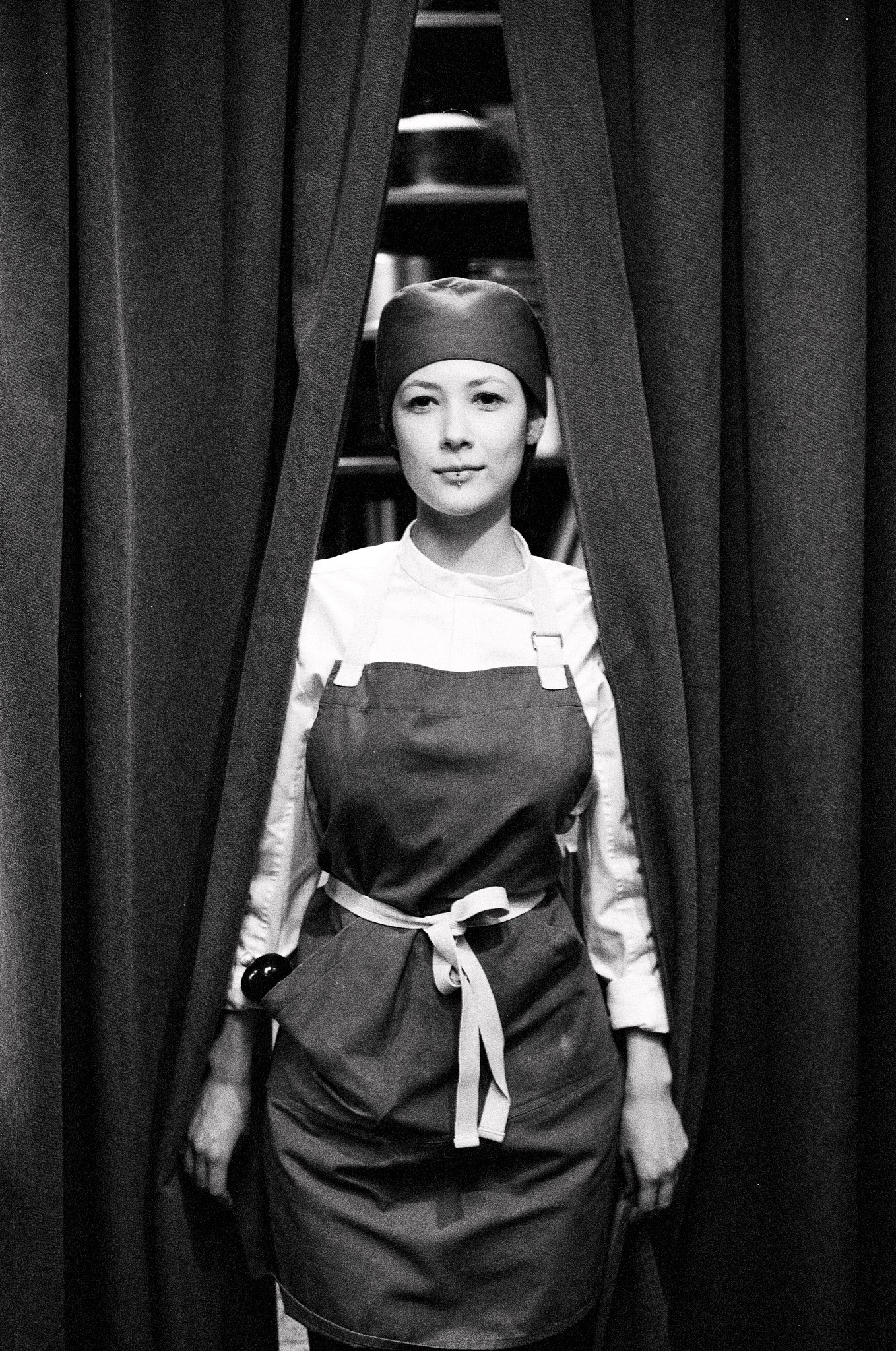 Люди. Персоны. Другой Павел Поцелуев — плёночная фотография и мастерство мясного дела