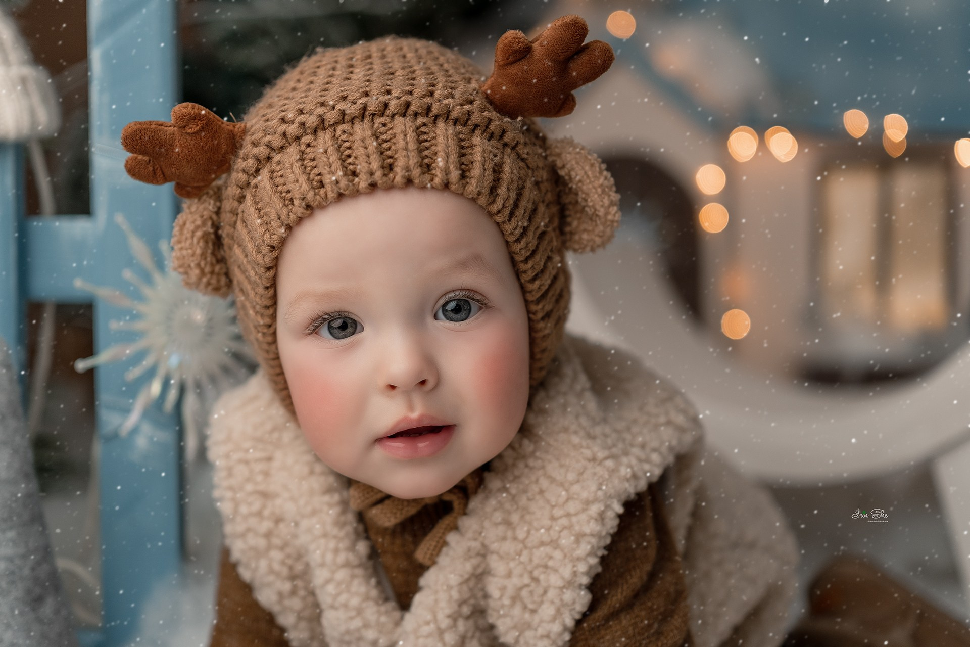 Фотосессия с домиком зимой. Детский фотограф в Южно-Сахалинске Irin She Simanovich