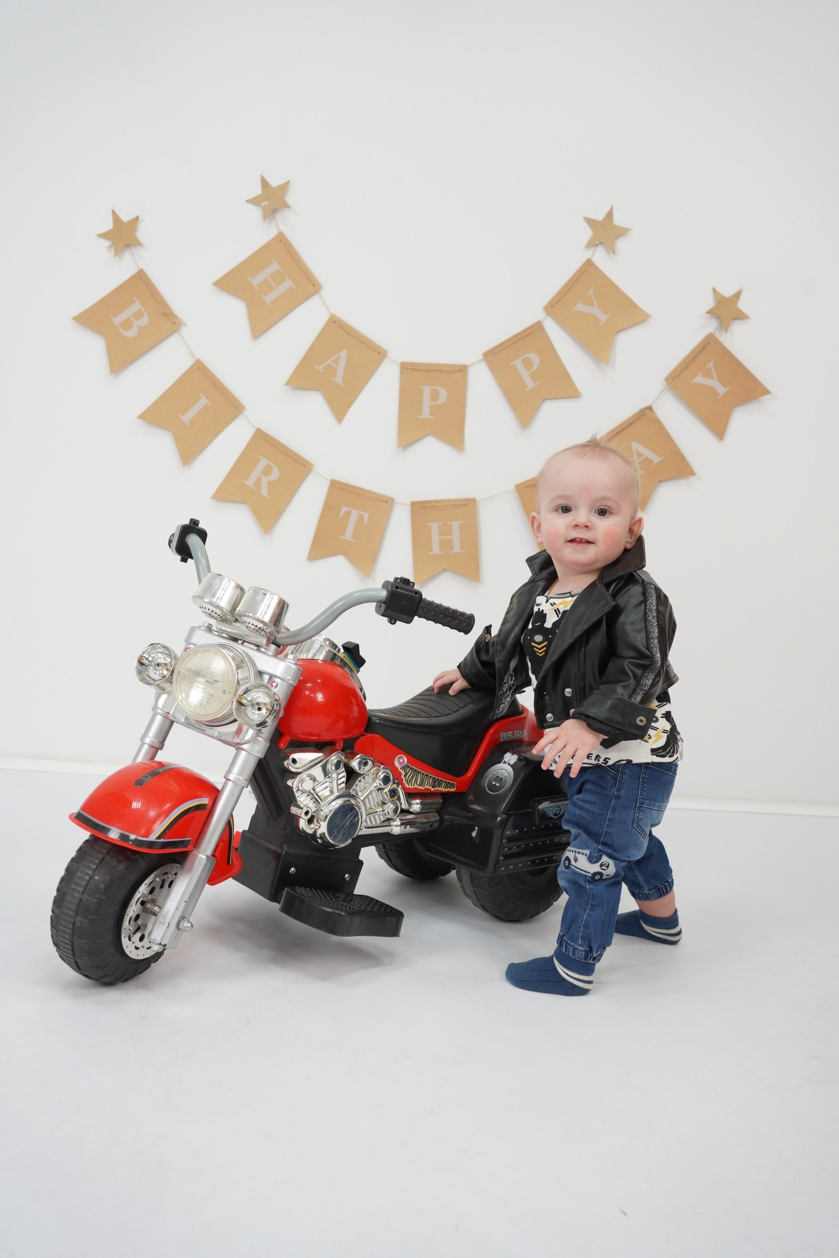 Фотосессия на Годик для Мальчиков. Детская Фотостудия ГОДОВАСИКИ в Санкт-Петербурге фотосесия на годик