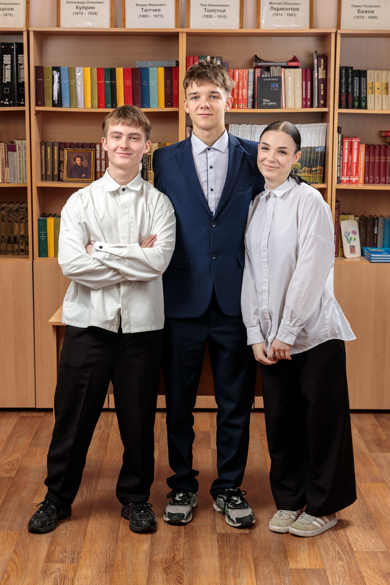 9 — 11 КЛАССЫ. Красивые выпускные альбомы в Орле