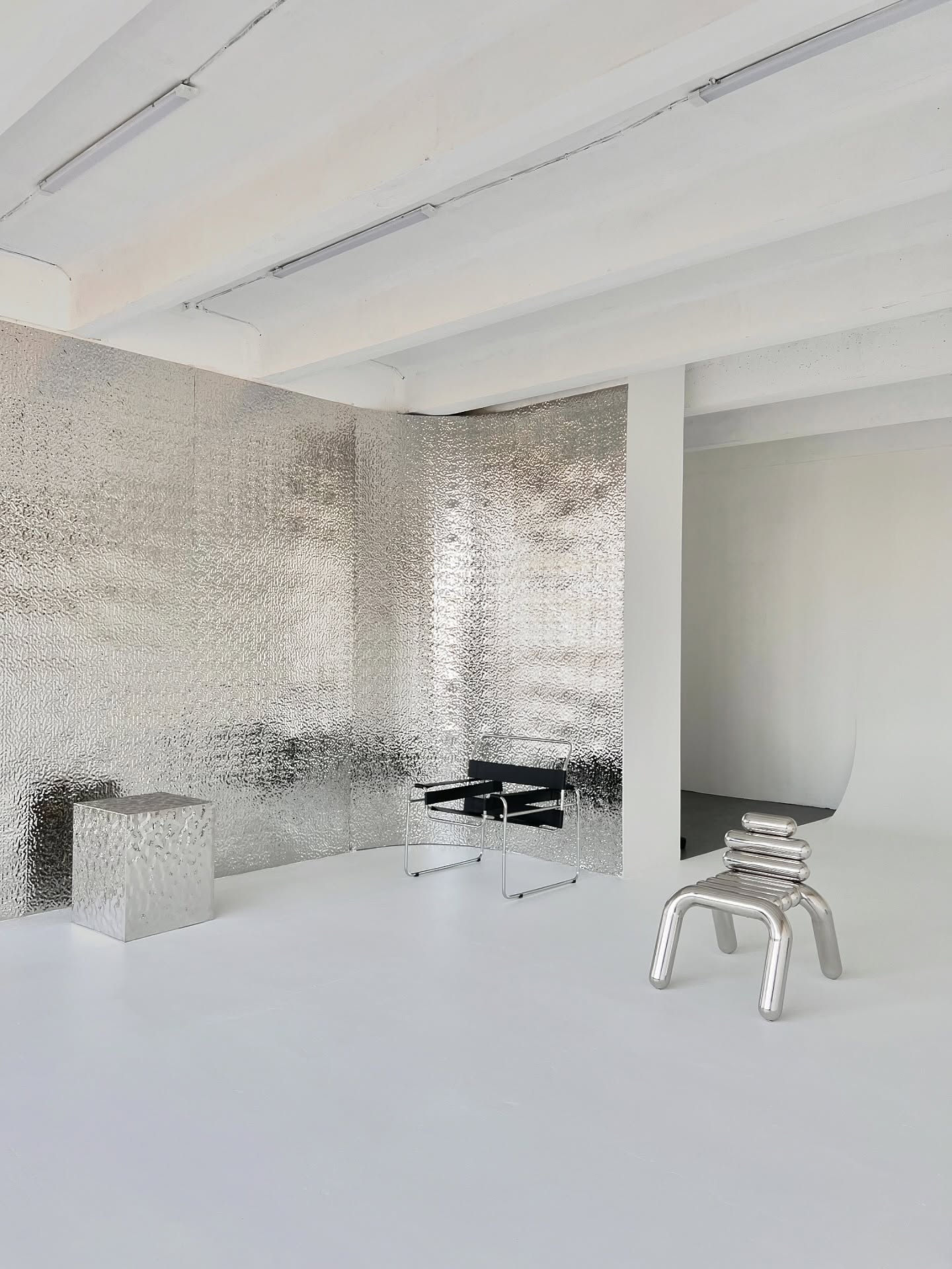 Понравилась студия? Напишите — организую съёмку именно здесь. Фотограф в Минске Людмила Дутко