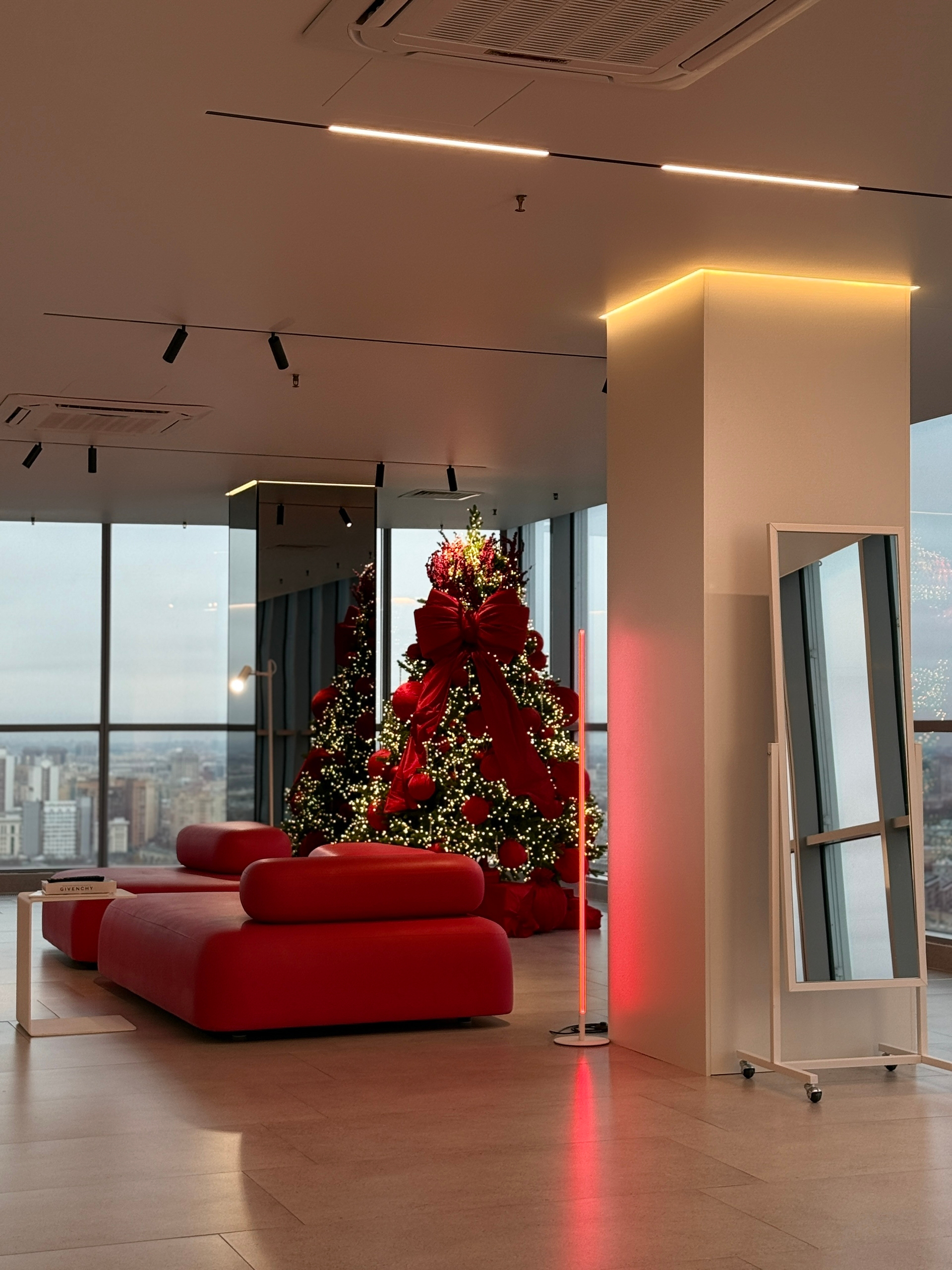 Новогодние студии, Новогодние залы для фотосессии в Санкт-Петербурге. Новогодние семейные фотосессии в СПб. Женский фотограф Санкт-Петербург Александра Колий