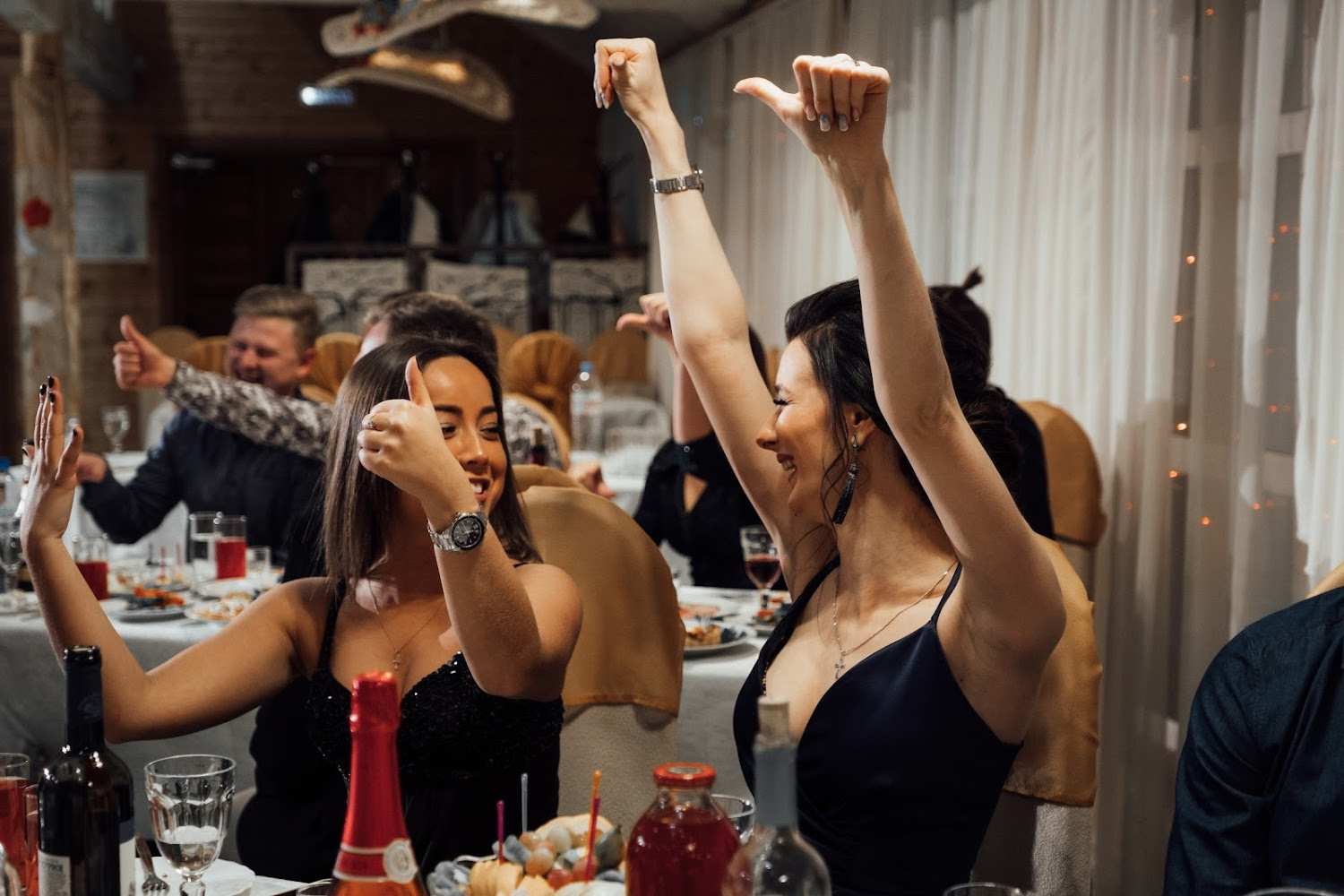 Выпускные. Ведущий в Москве Никита Колотушкин