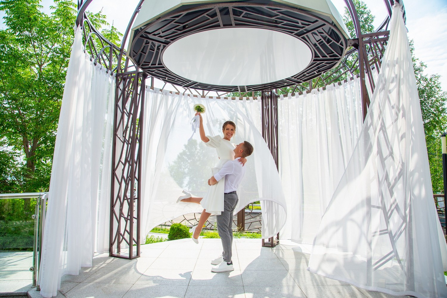 Свадебный фотограф Иркутск. Фотограф видеограф Иркутск фото видео студия Алексея Марамзина