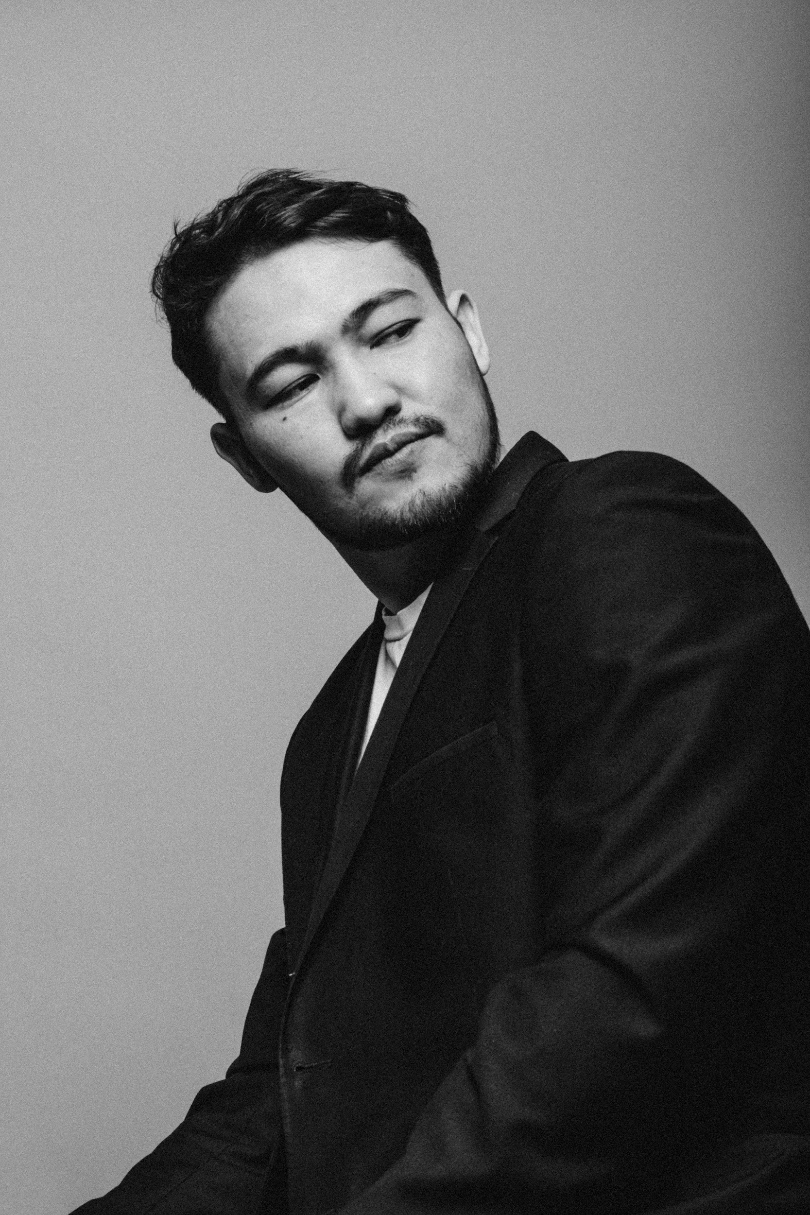 мужской фотограф Алматы Бизнес фотограф алматы Корпоративный фотограф алматы Бизнес портрет алматы