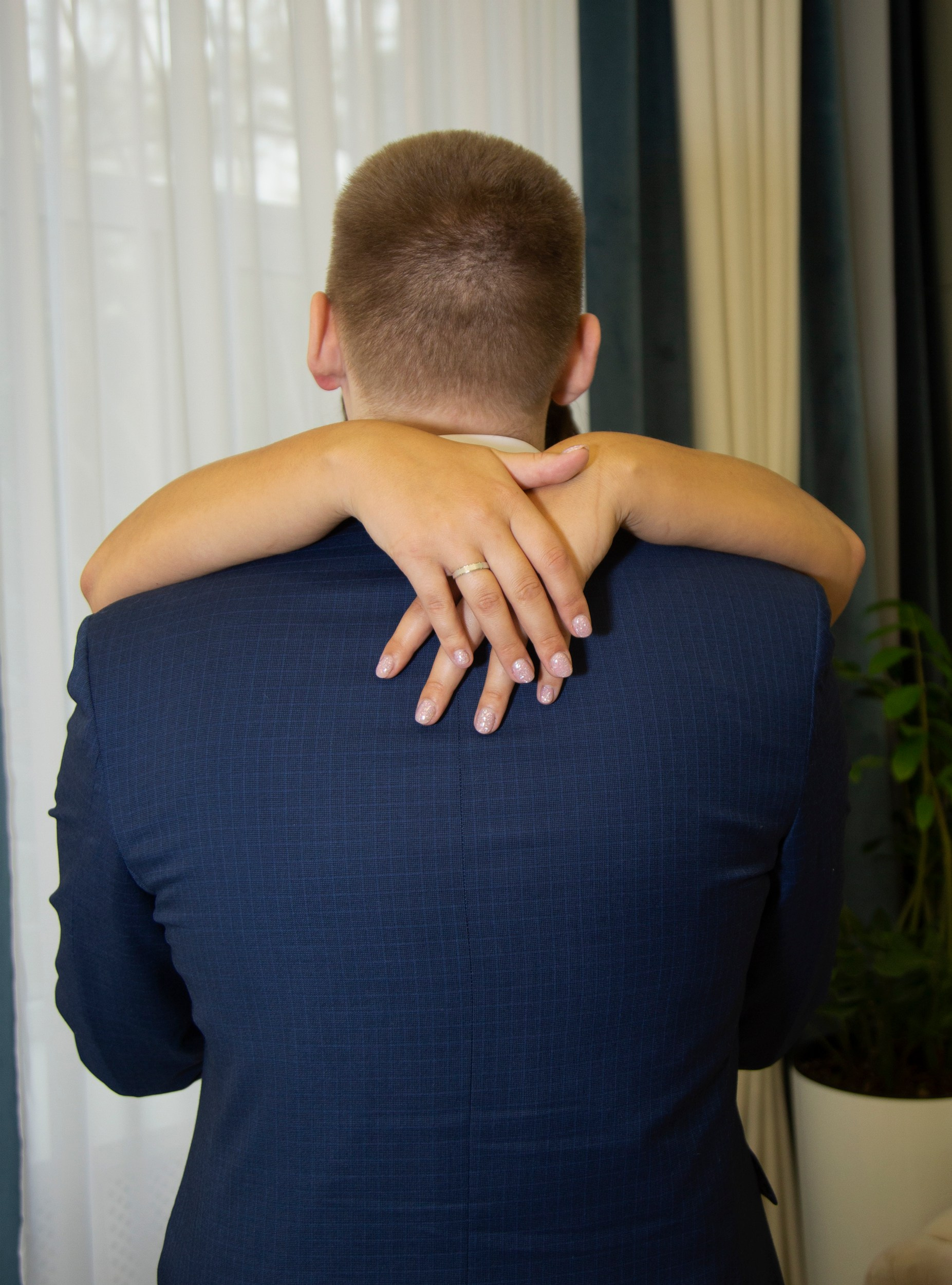 Свадебная фотосессия во Дворце бракосочетания 3 в Москве для Рафаэля и Анны. Фотосессия в студии в Москве от профессионального фотографа услуги по доступным ценам