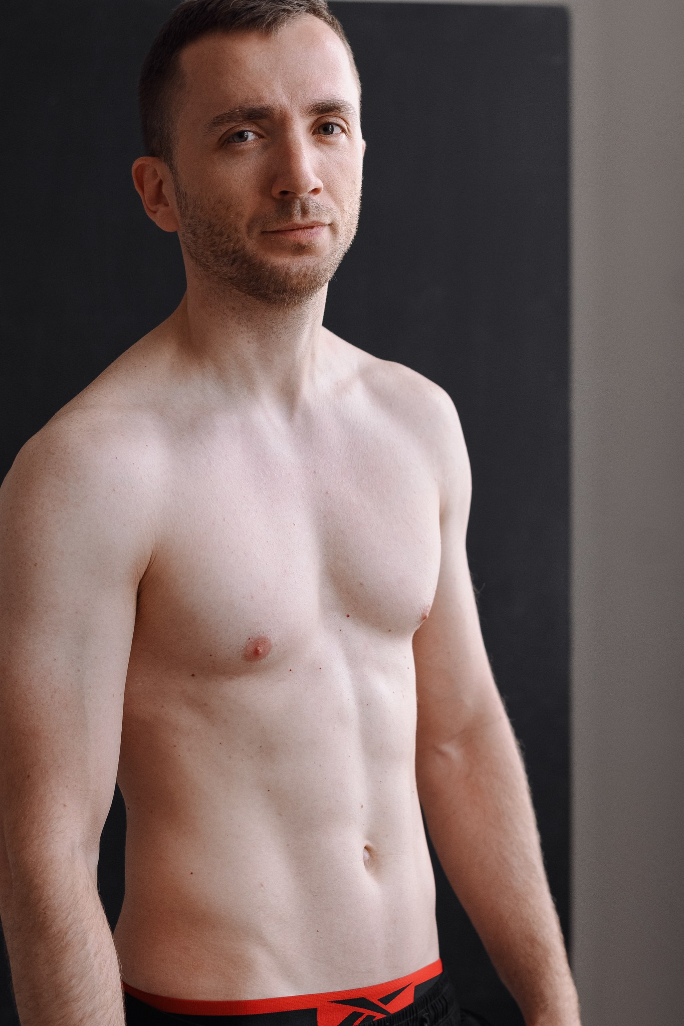 Мужская спортивная фотосессия в Тюмени: боулдеринг и лайфстайл. Фотограф Дарья Мустафина, Тюмень