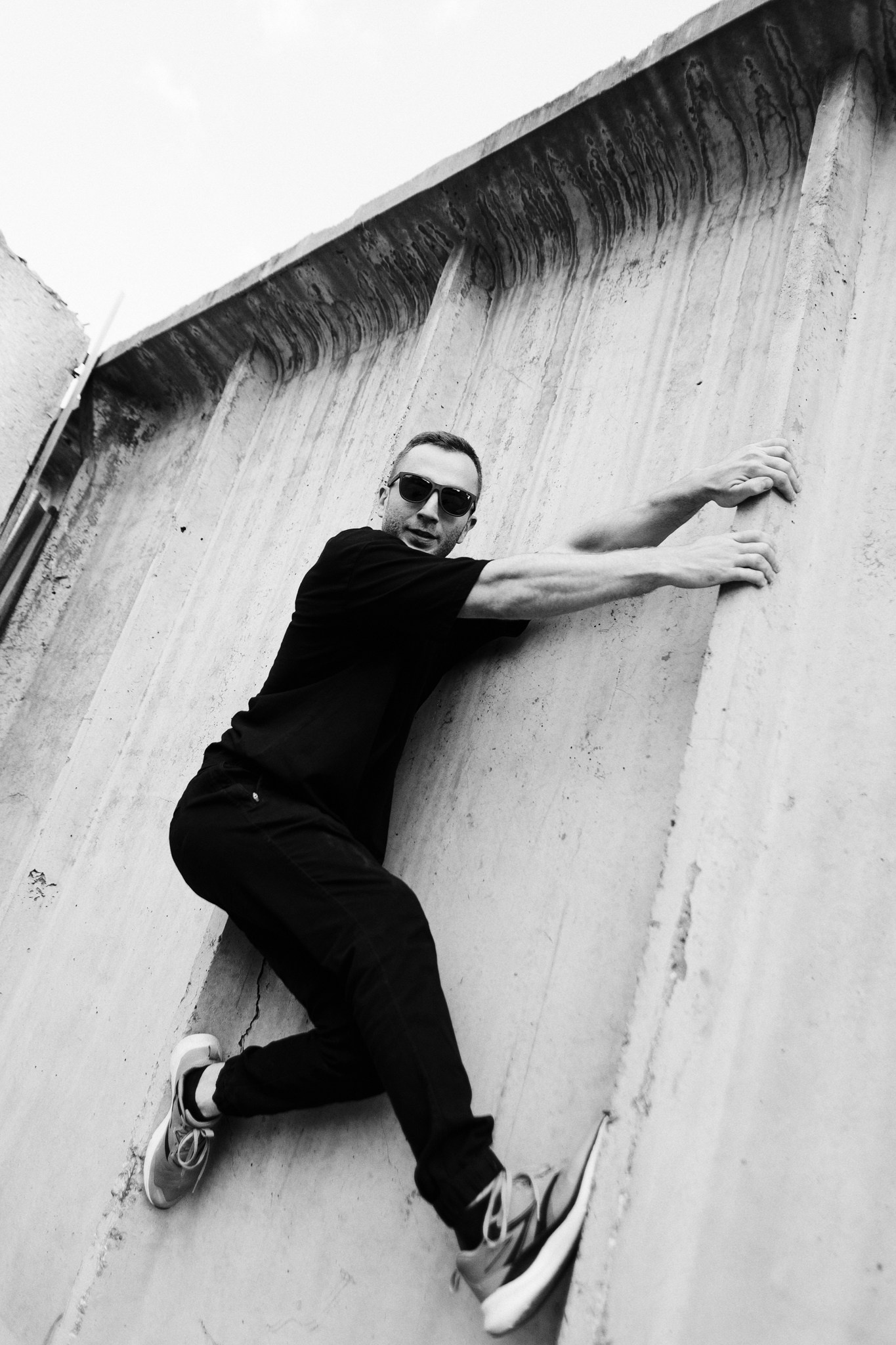 Лаконичный мужской образ: фотограф Дарья Мустафина. Съемка портрета с характером.