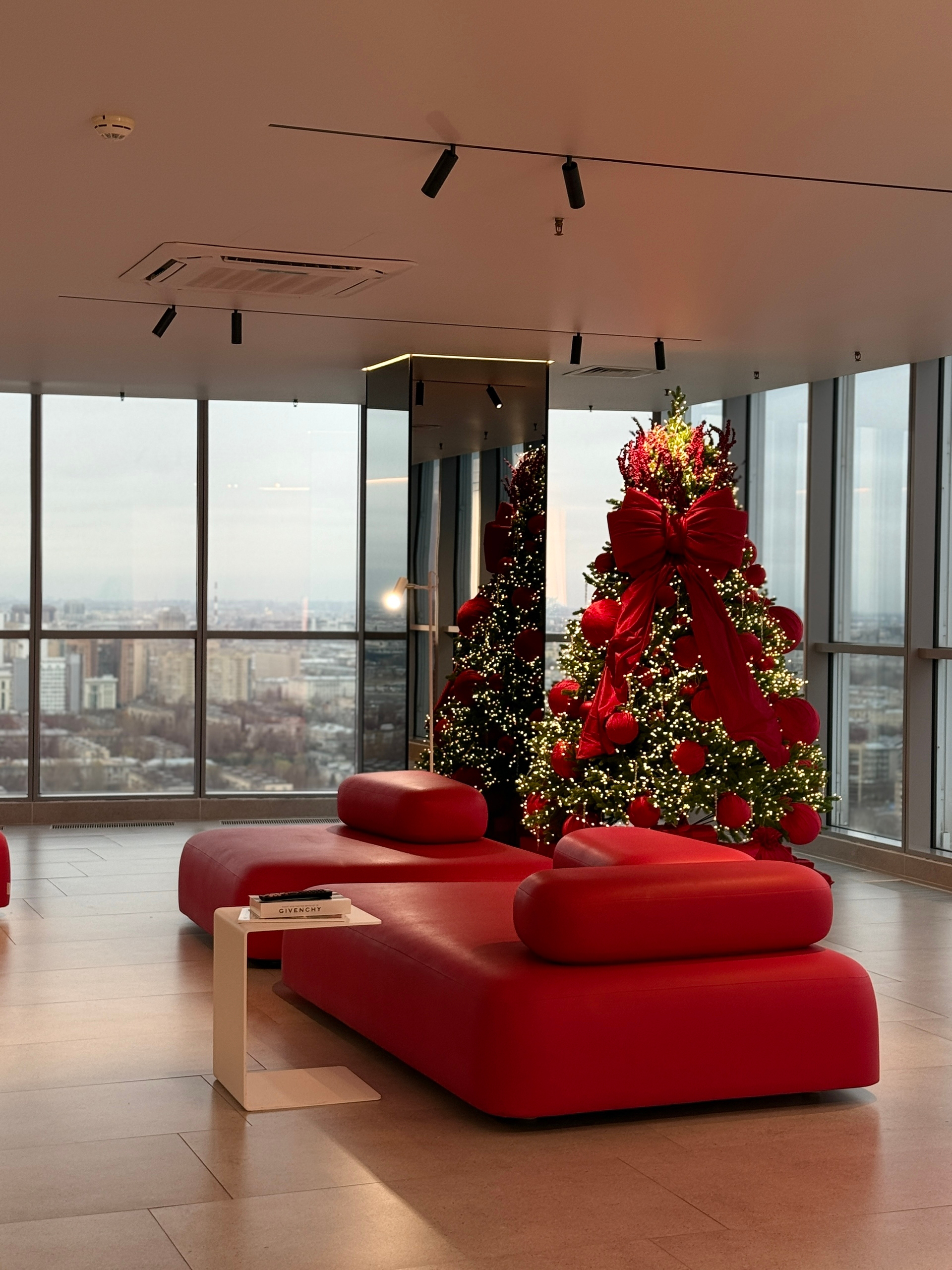 Новогодние студии, Новогодние залы для фотосессии в Санкт-Петербурге. Новогодние семейные фотосессии в СПб. Женский фотограф Санкт-Петербург Александра Колий