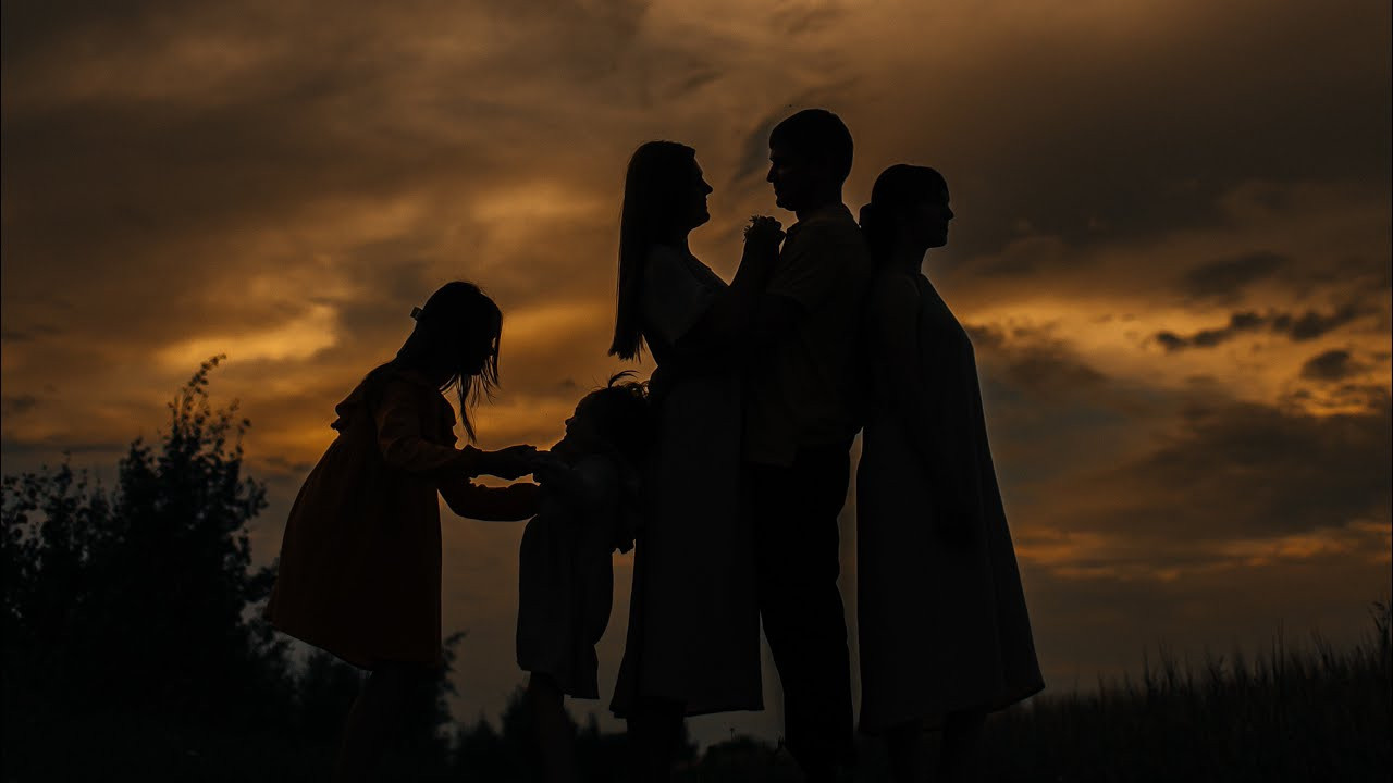 Семья Бондаренко. Фотограф Лодейное Поле Екатерина Герасимова в Санкт-Петербурге и Лен. области