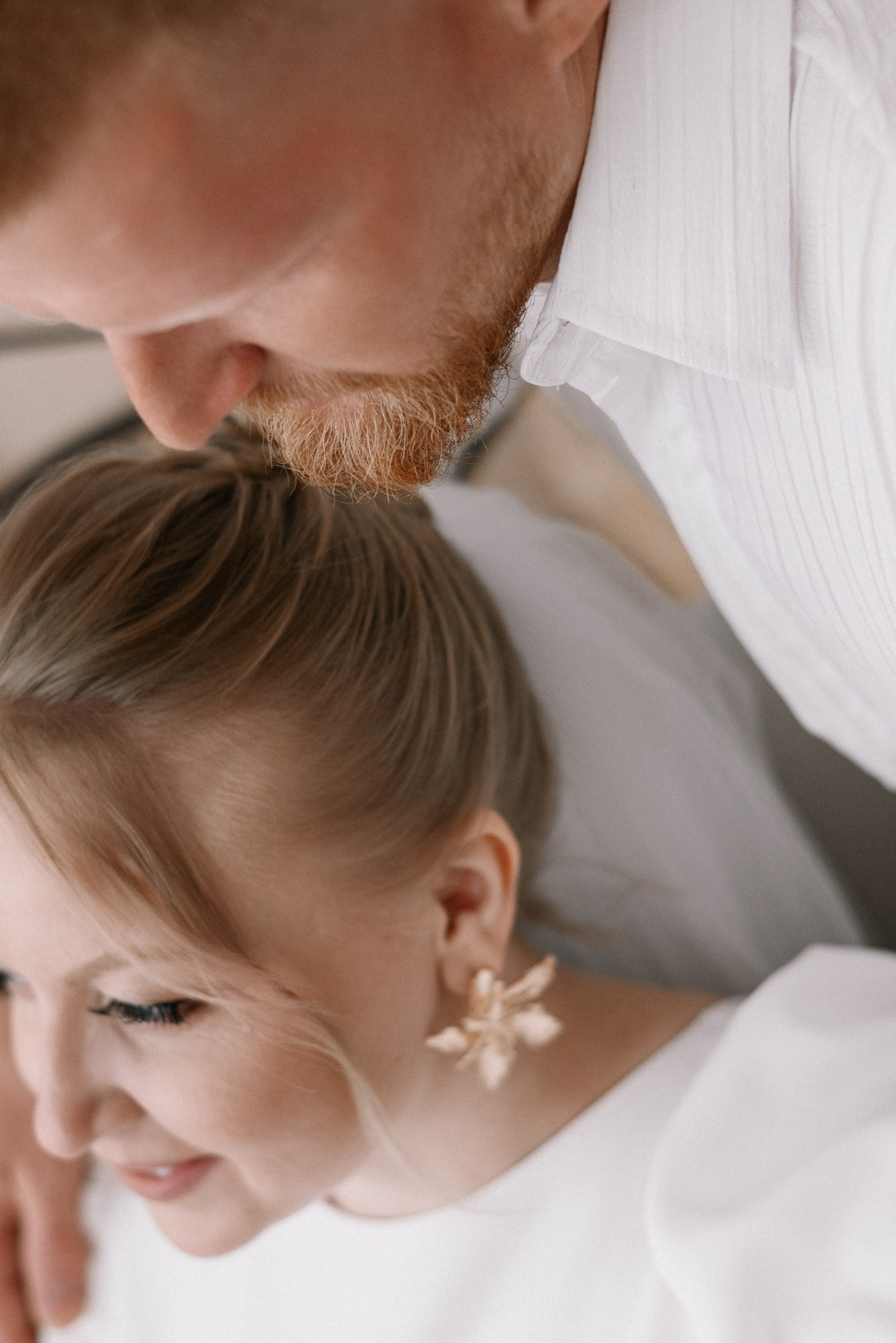 Свадебный фотограф в Тюмени — Фотосессия Павла и Марии на Набережной. Портретный фотограф Тюмень Дарья Мустафина