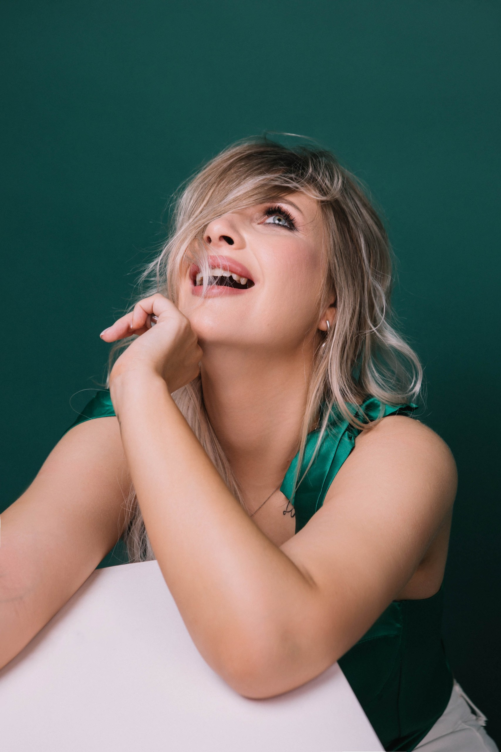 Контент-мейкер и лайф-терапевт