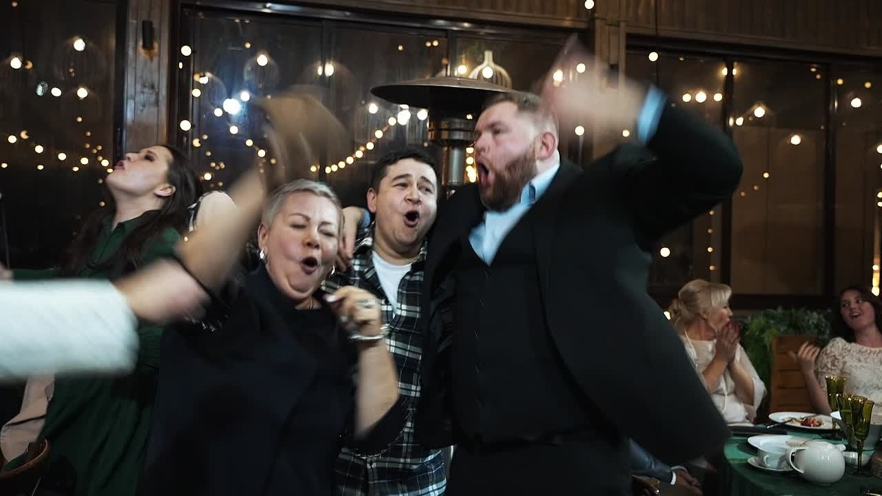 Видеограф Михаил Распопов. Подрядчики и друзья сети свадебных площадок House for wedding