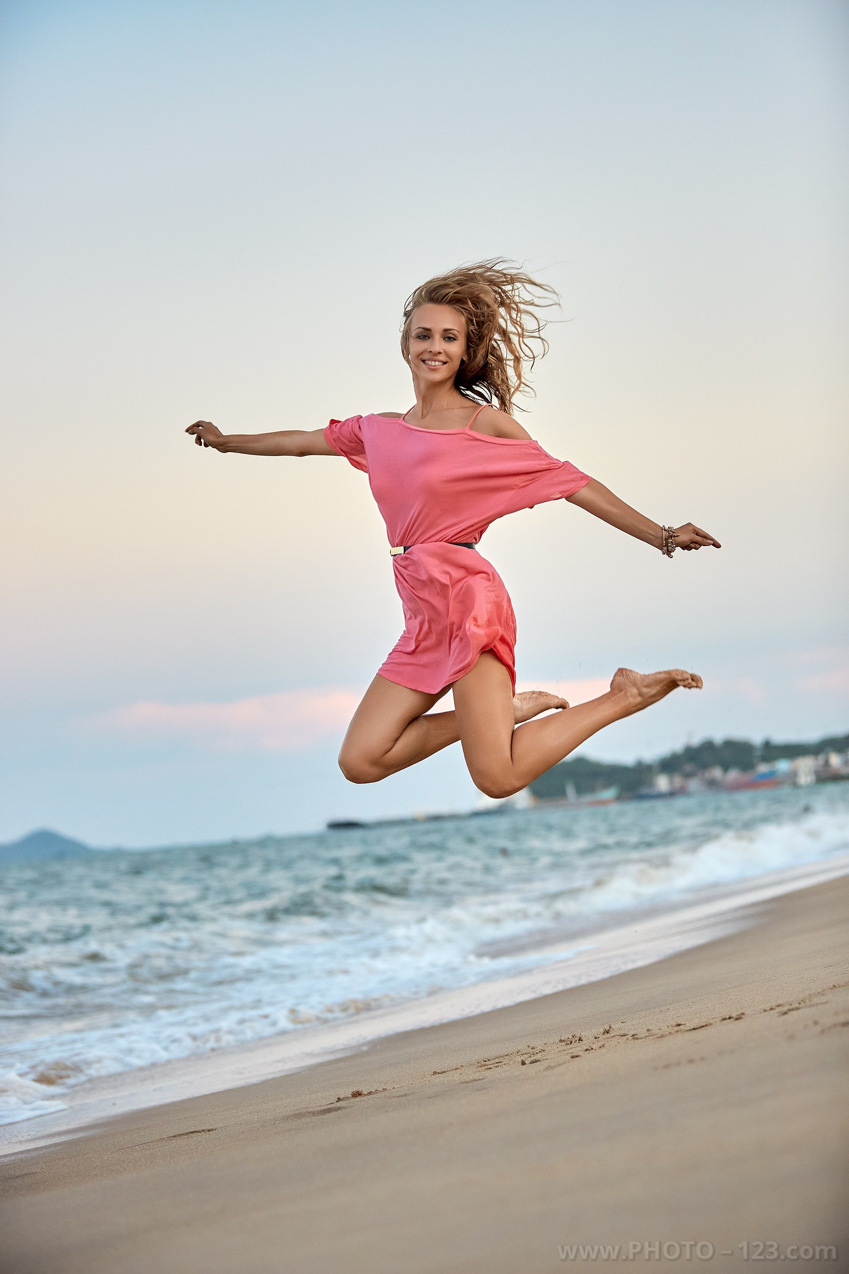 Golden light, natural elegance — Nha Trang portraits