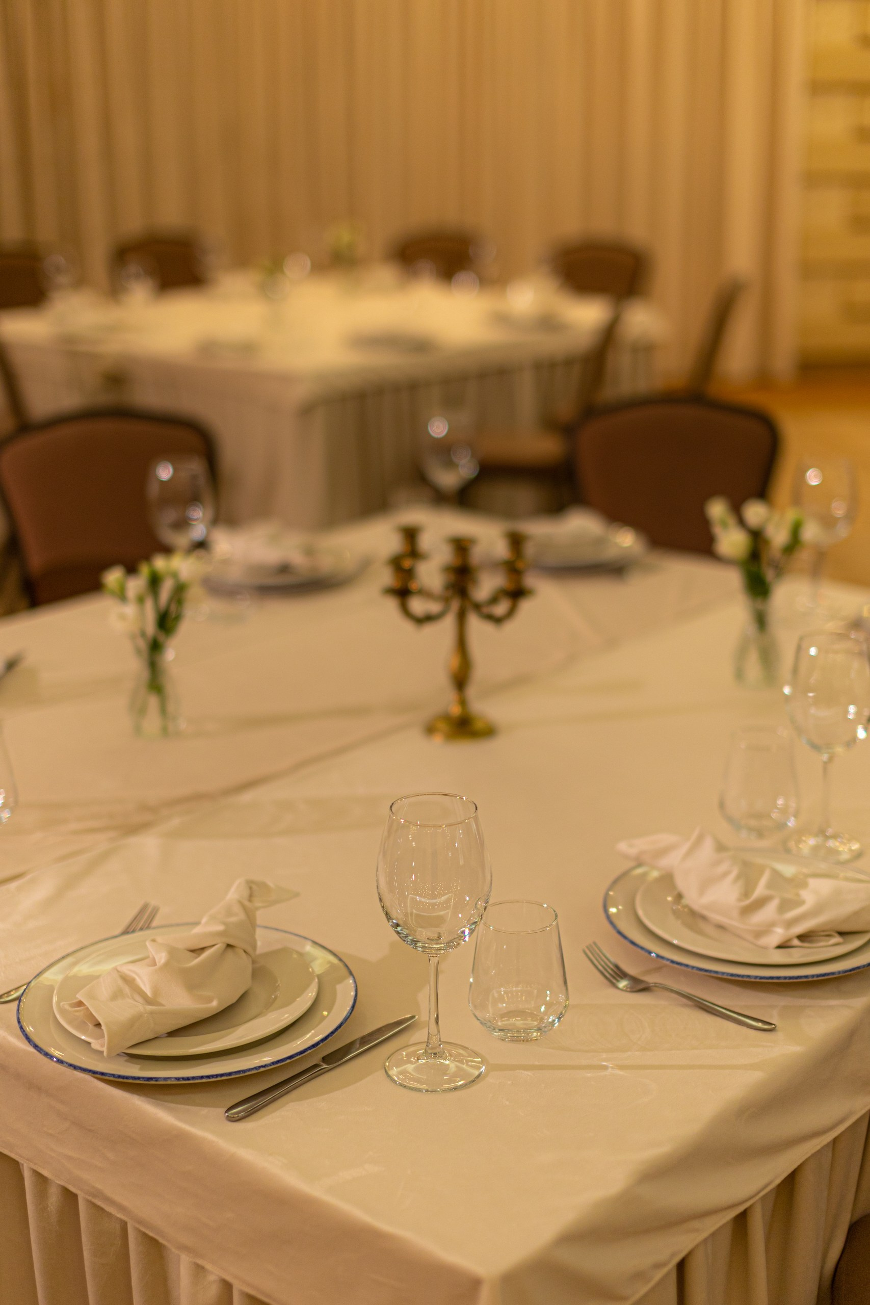 Банкетный зал ресторана Дача. Фотограф в Оренбурге. Профессиональный фотограф