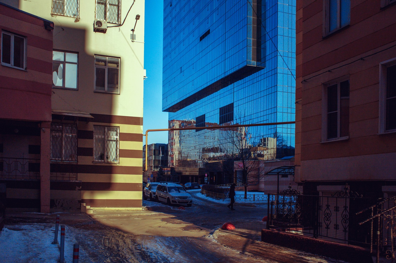 Зима уходящая. Руслан Шувалов (поэтограф)