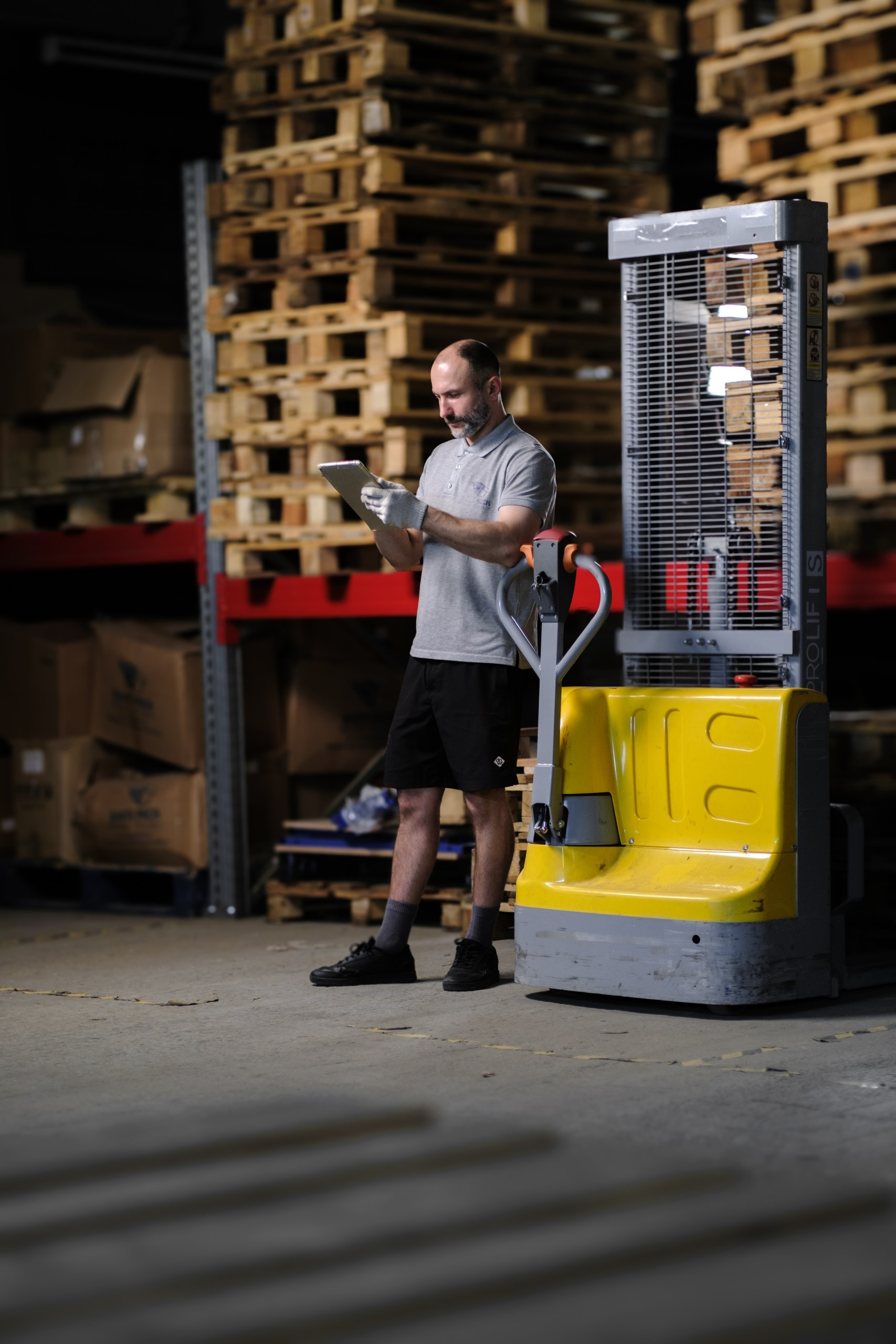 SaintPack, фуллфилмент. Интерьерный фотограф и видеограф в Санкт-Петербурге Вадим Балбашевский