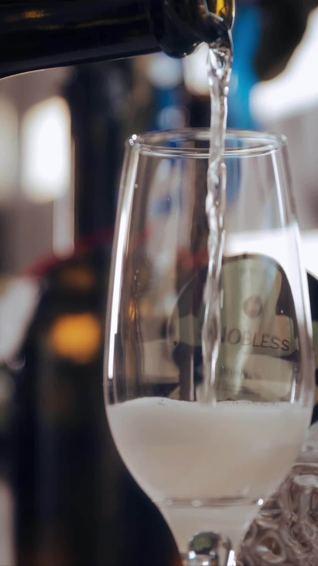 Предметная съёмка. Профессиональный видеограф в Москве — Ярослав Сергеев. Видеосъёмка под ключ: монтаж, цветокоррекция, саунд-дизайн, креативные видео