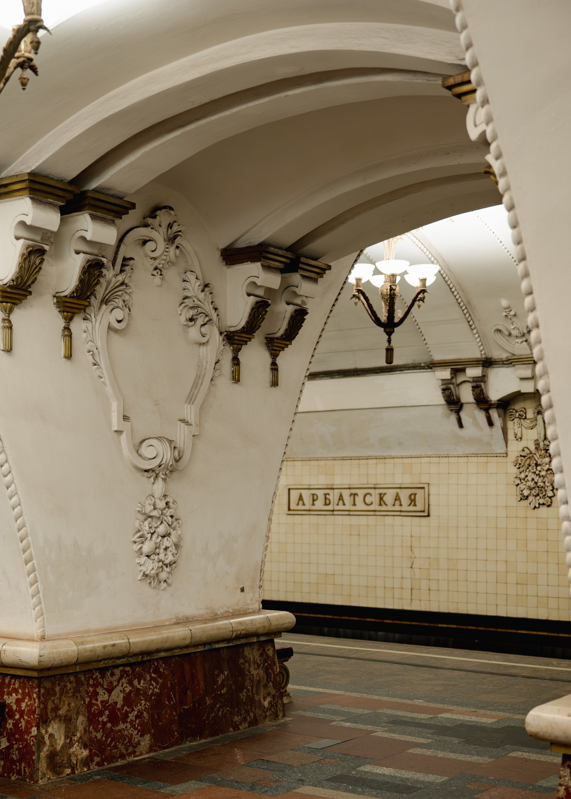 Парадные залы подземного дворца. П&П — Полезное с Приятным. Фотоэкскурсии — Москва на память. Экскурсовод и фотограф в Москве. Увези столицу в своём альбоме!