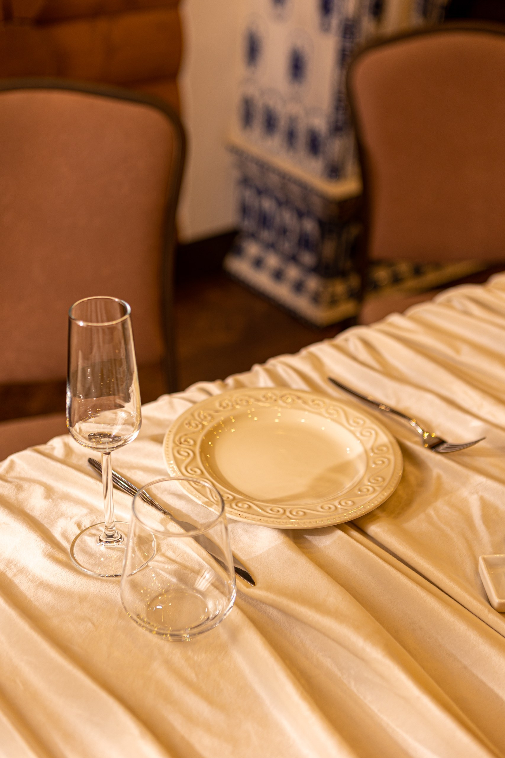 Банкетный зал «Гжель», ресторана «Дача ". Фотограф в Оренбурге. Профессиональный фотограф