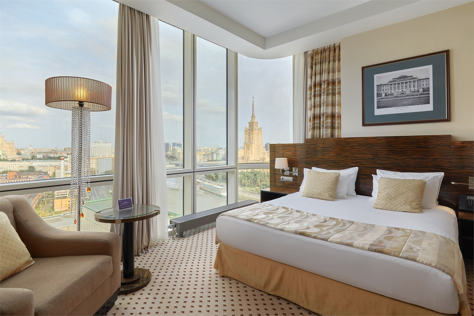 Отели — подборка. Фотограф индивидуальных женских портретов и LOVEstory в Москве