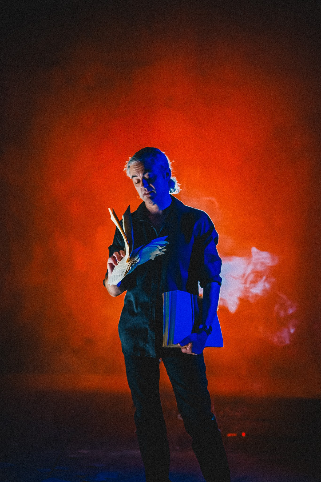 Works. Фотограф с цветным светом и оператор в Москве | Лиля Кичигина