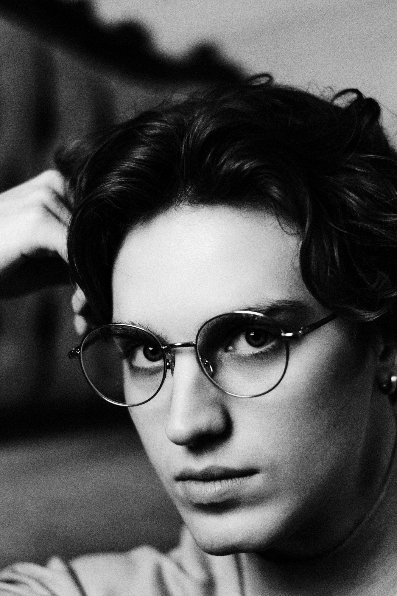 Киношный мужской портрет в студии Файнарт Тюмень — Мужской фотограф Дарья Мустафина. Портретный фотограф Тюмень Дарья Мустафина