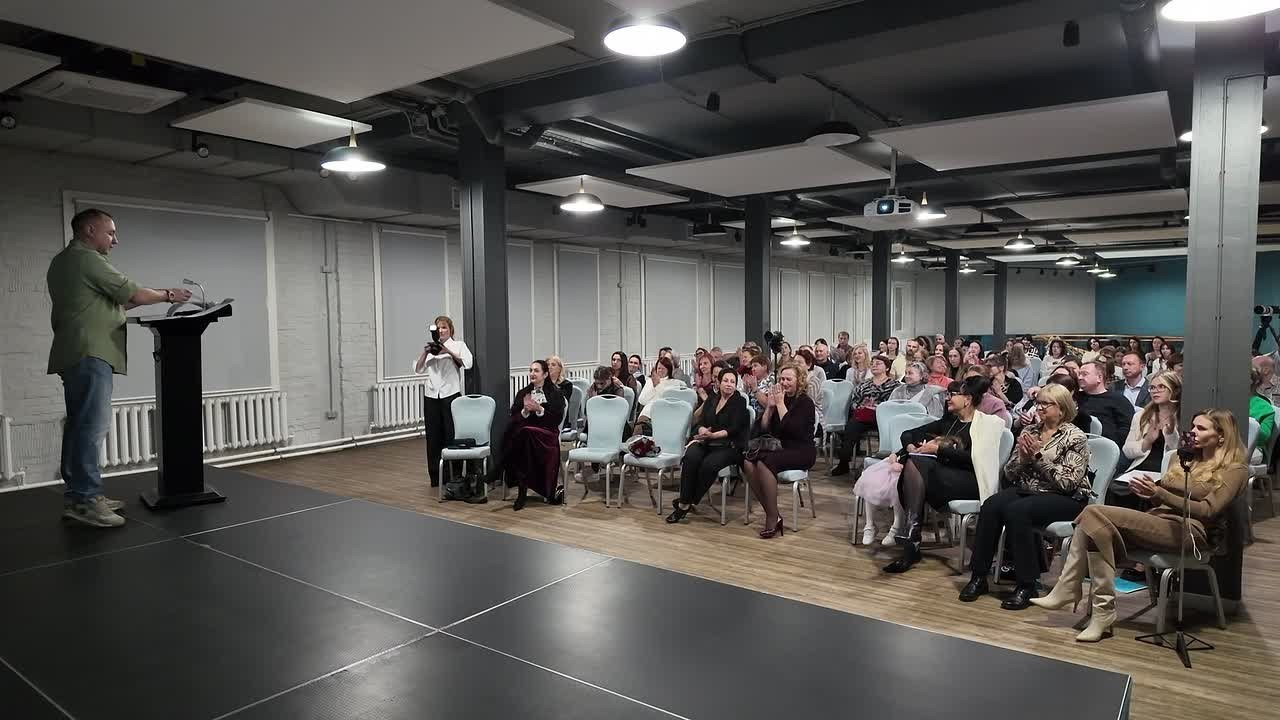 Творческие встречи. Поэт Александр Зайцев