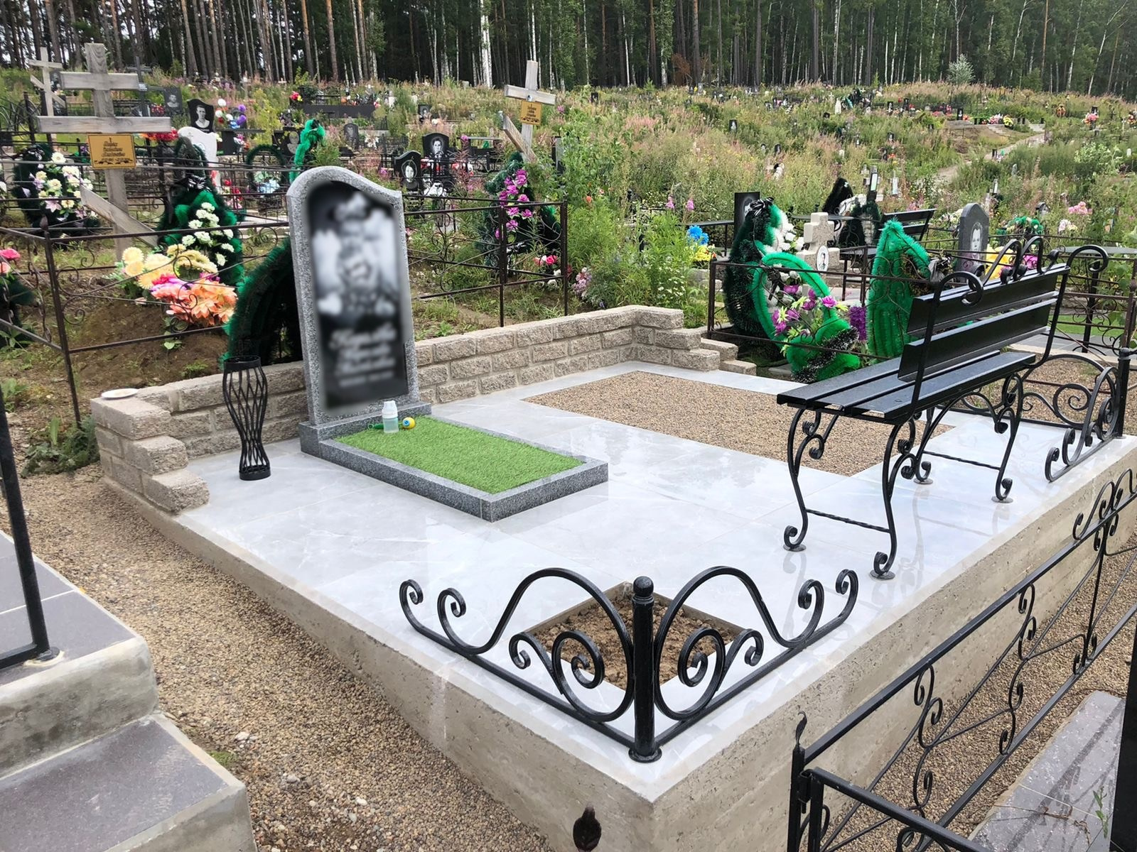 ГРАНИТ26 Ритуальные услуги Железногорск. Благоустройство могил, продажа памятников