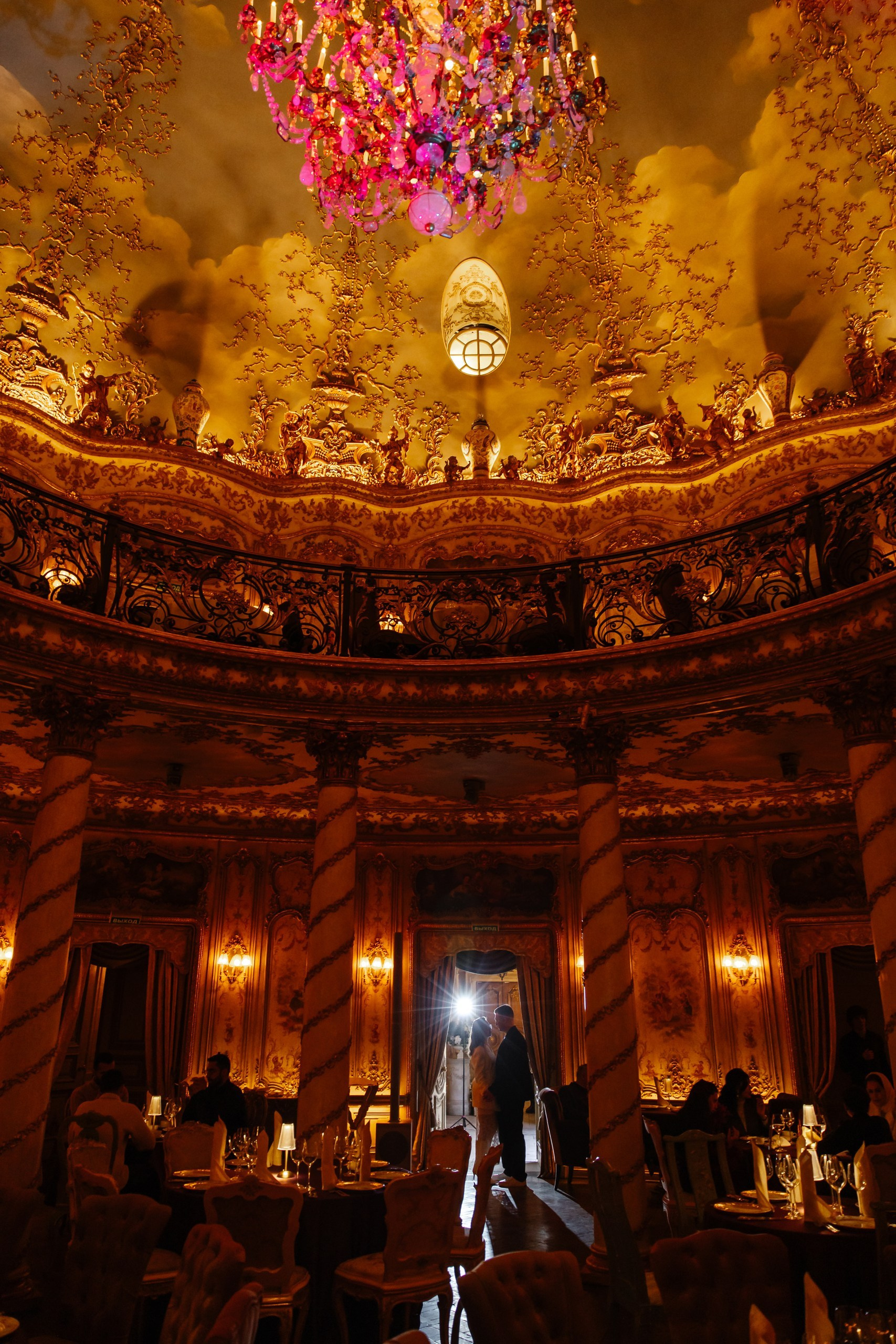 Свадьба на 10 человек летом в Москве: как организовать камерный праздник, который запомнится. Фотограф, видеограф на свадьбу в Москве Никита Назаров