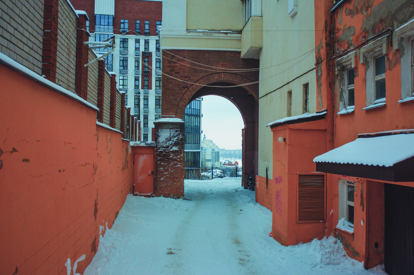 Зима уходящая. Руслан Шувалов (поэтограф)