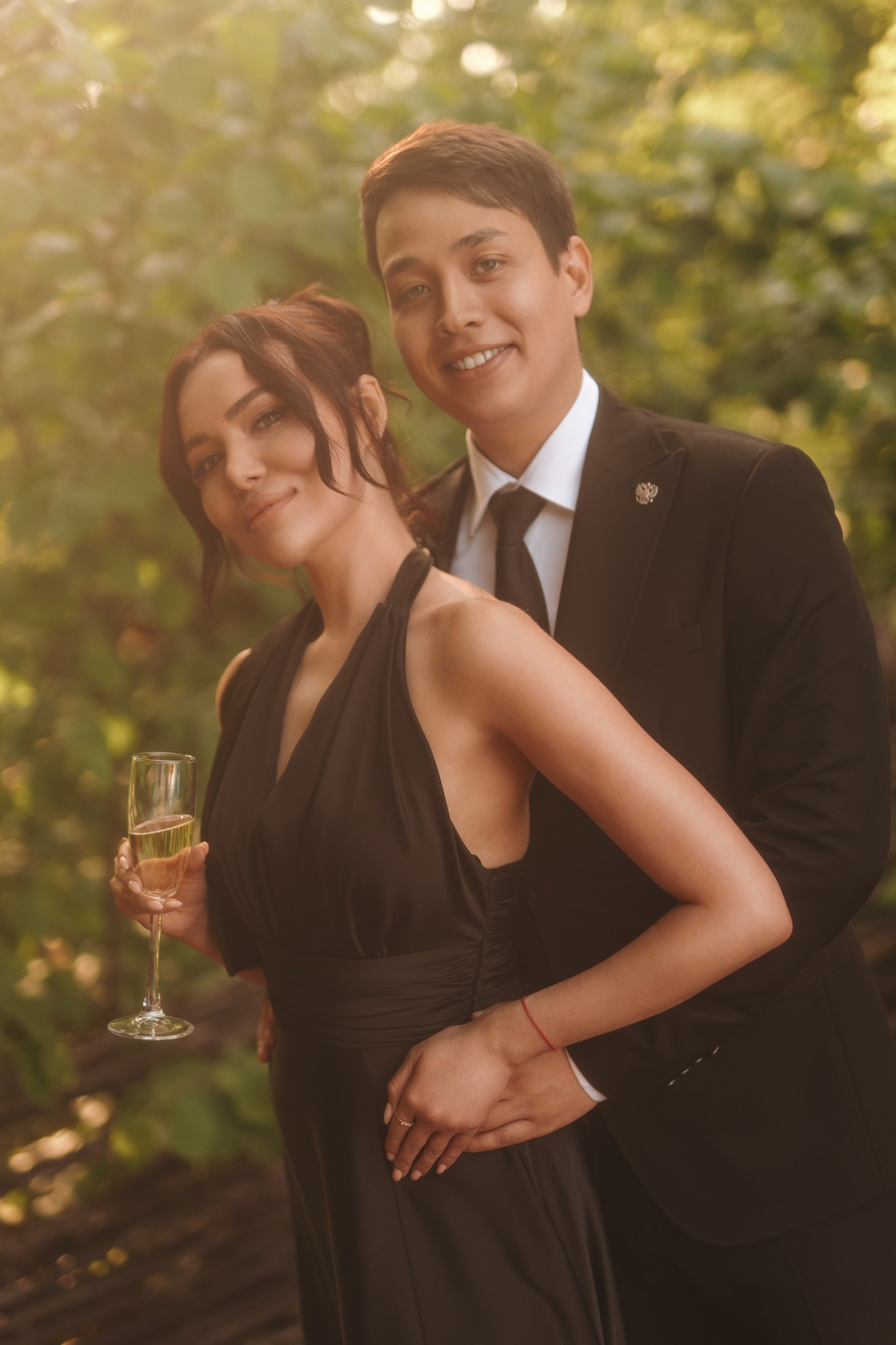 Свадьба 7 июня 2026 года — фотосессия, ЗАГС и банкет в шатре «Под облаками» в Нагаево с ведущим Артуром Ильясовым